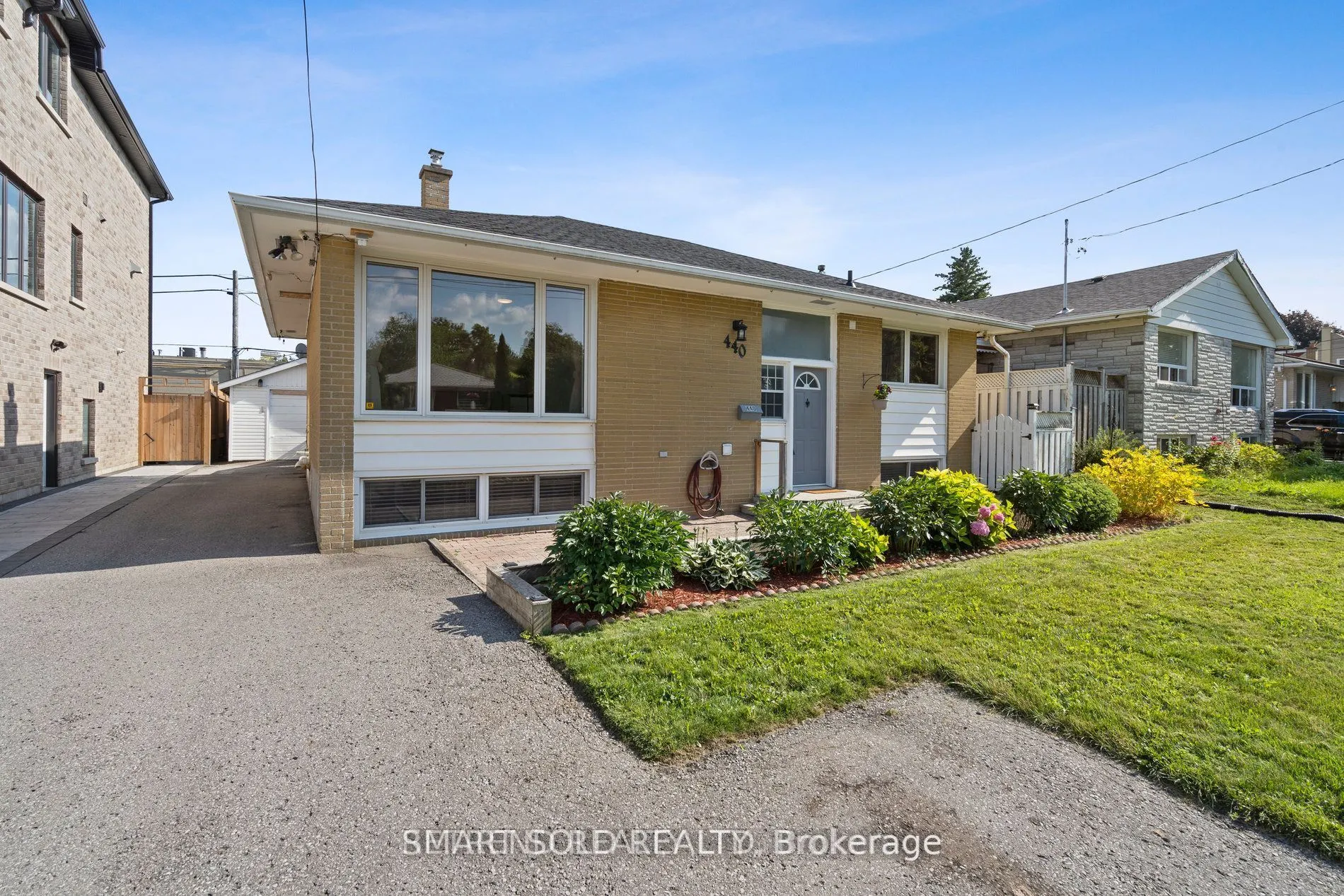 440 Fernleigh Circle S