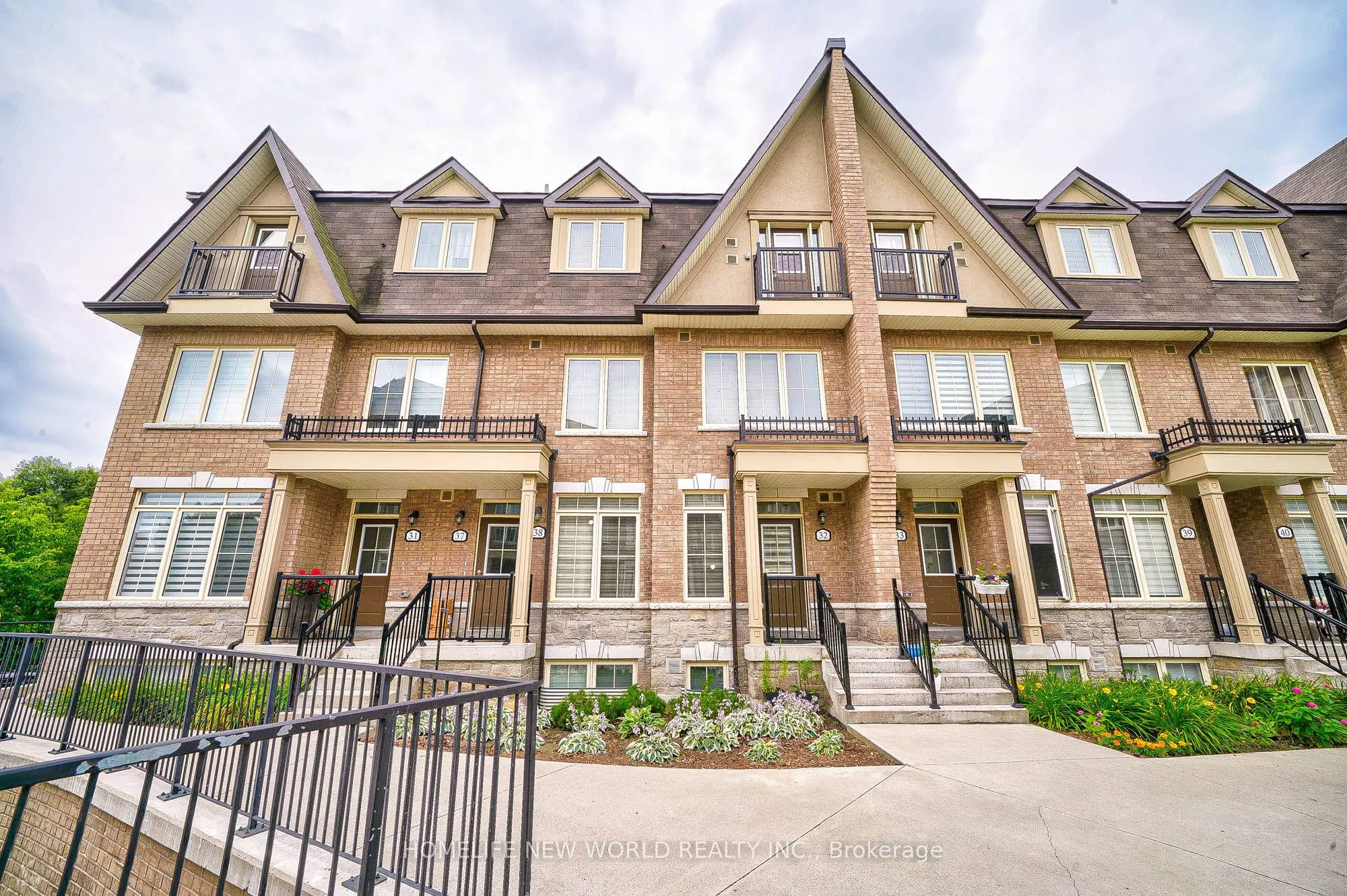 181 Parktree Drive #38