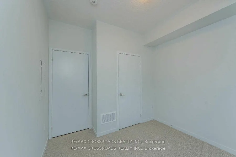 140 Honeycrisp Crescent, #292