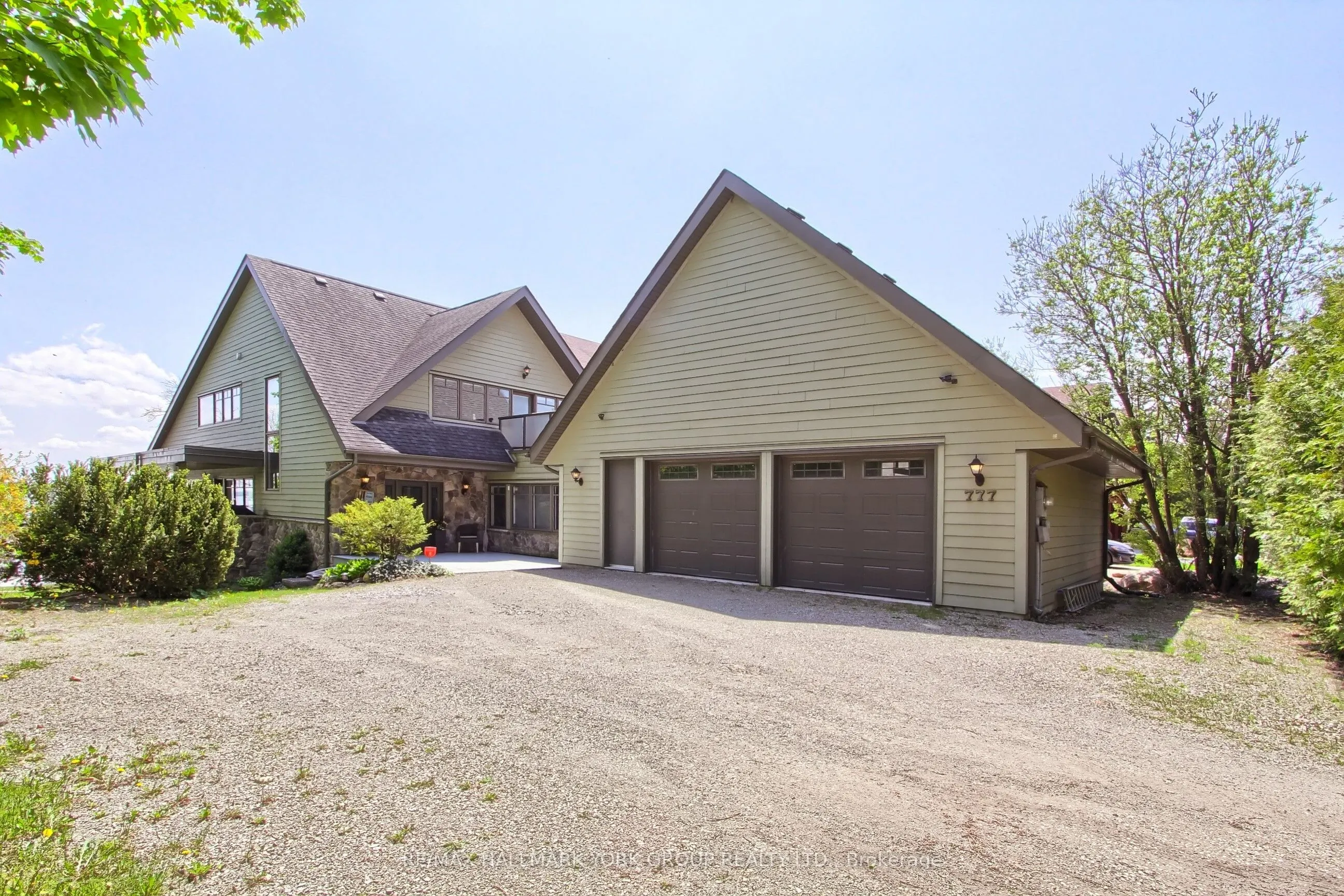 777 Lakelands Avenue