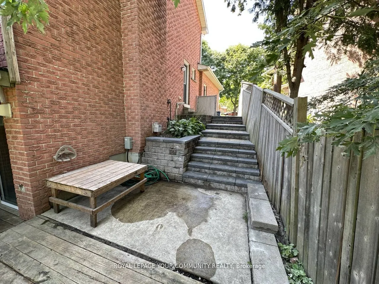 8 Mendys Forest Crescent