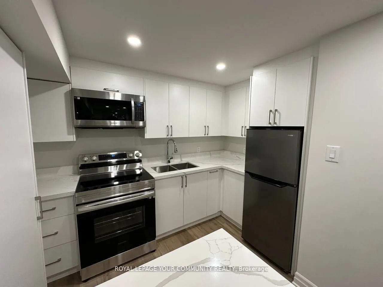 8 Mendys Forest Crescent