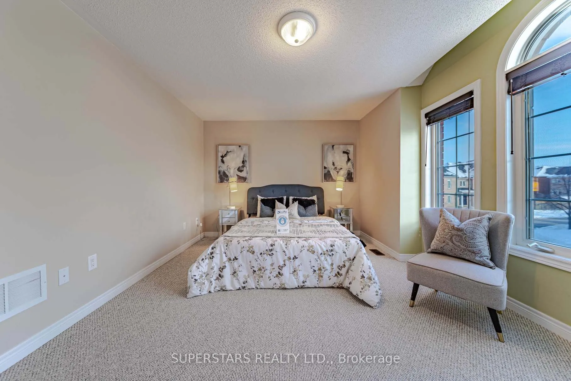 25 Rennie Avenue