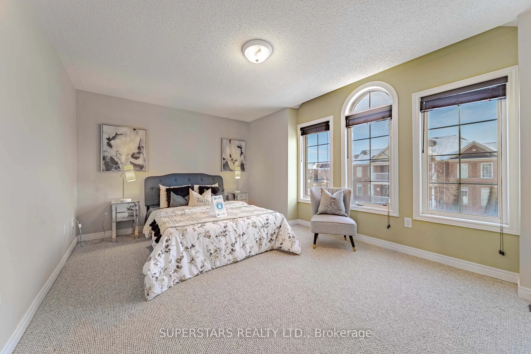 25 Rennie Avenue