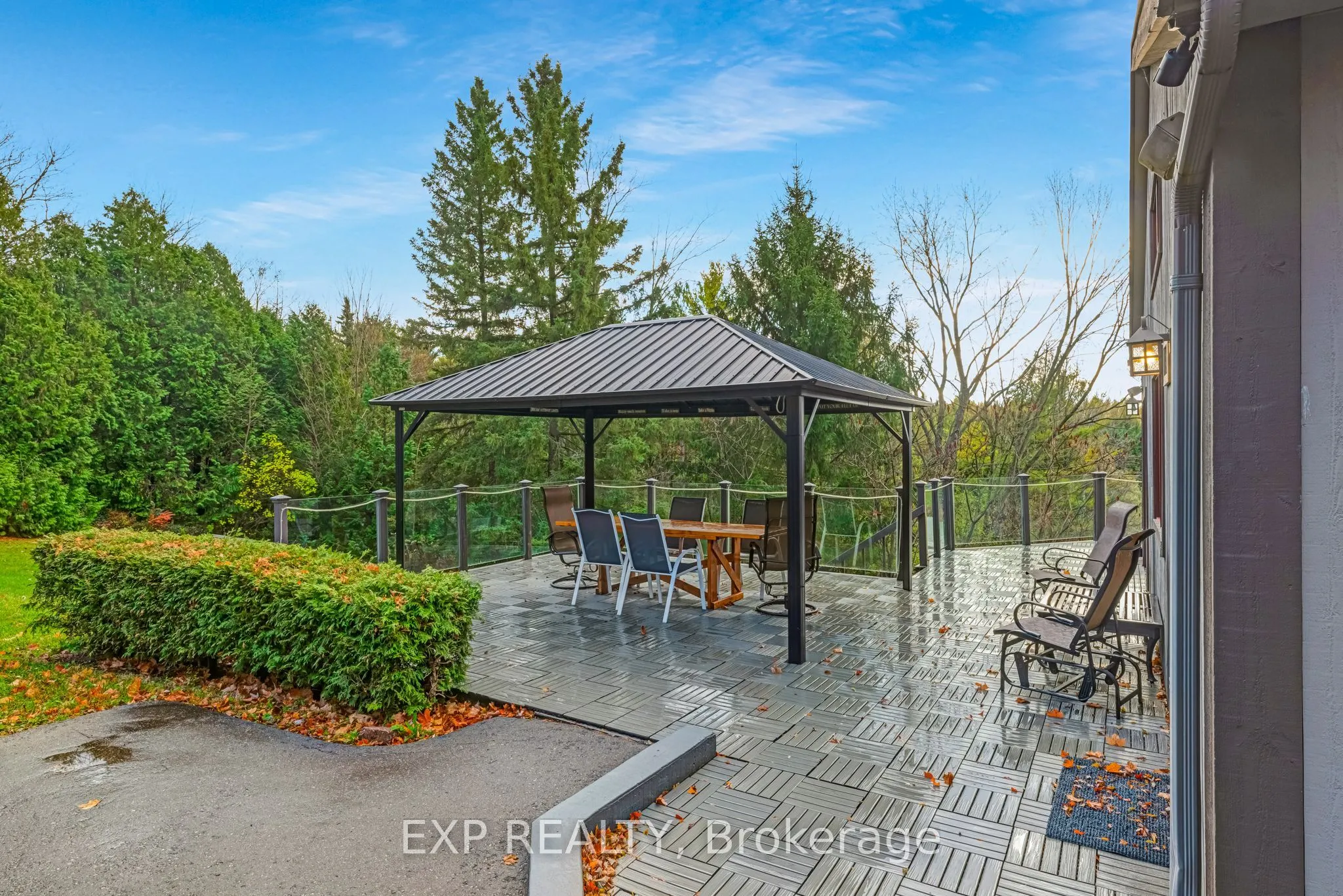 18340 Bathurst Street