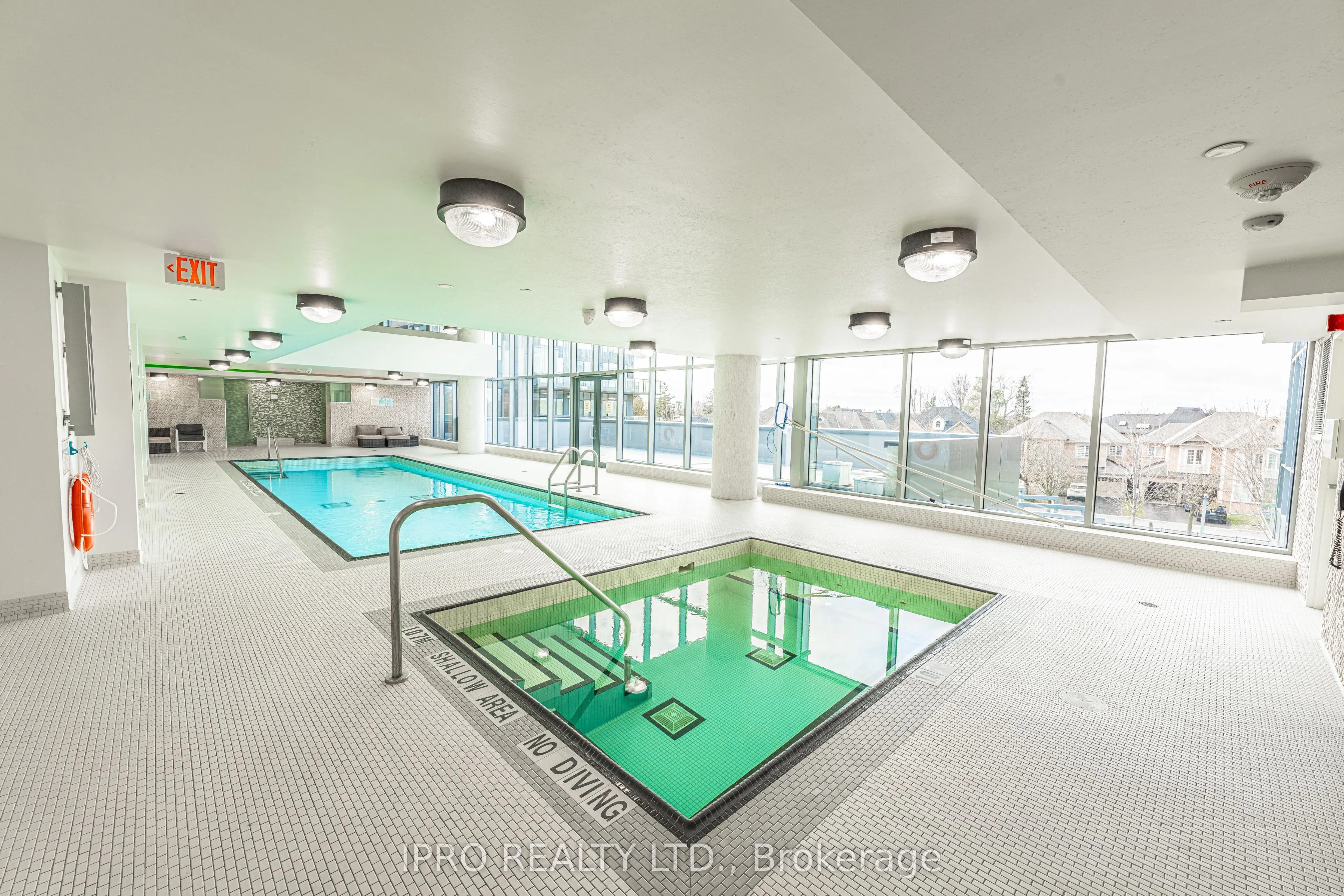 9088 Yonge Street, #205