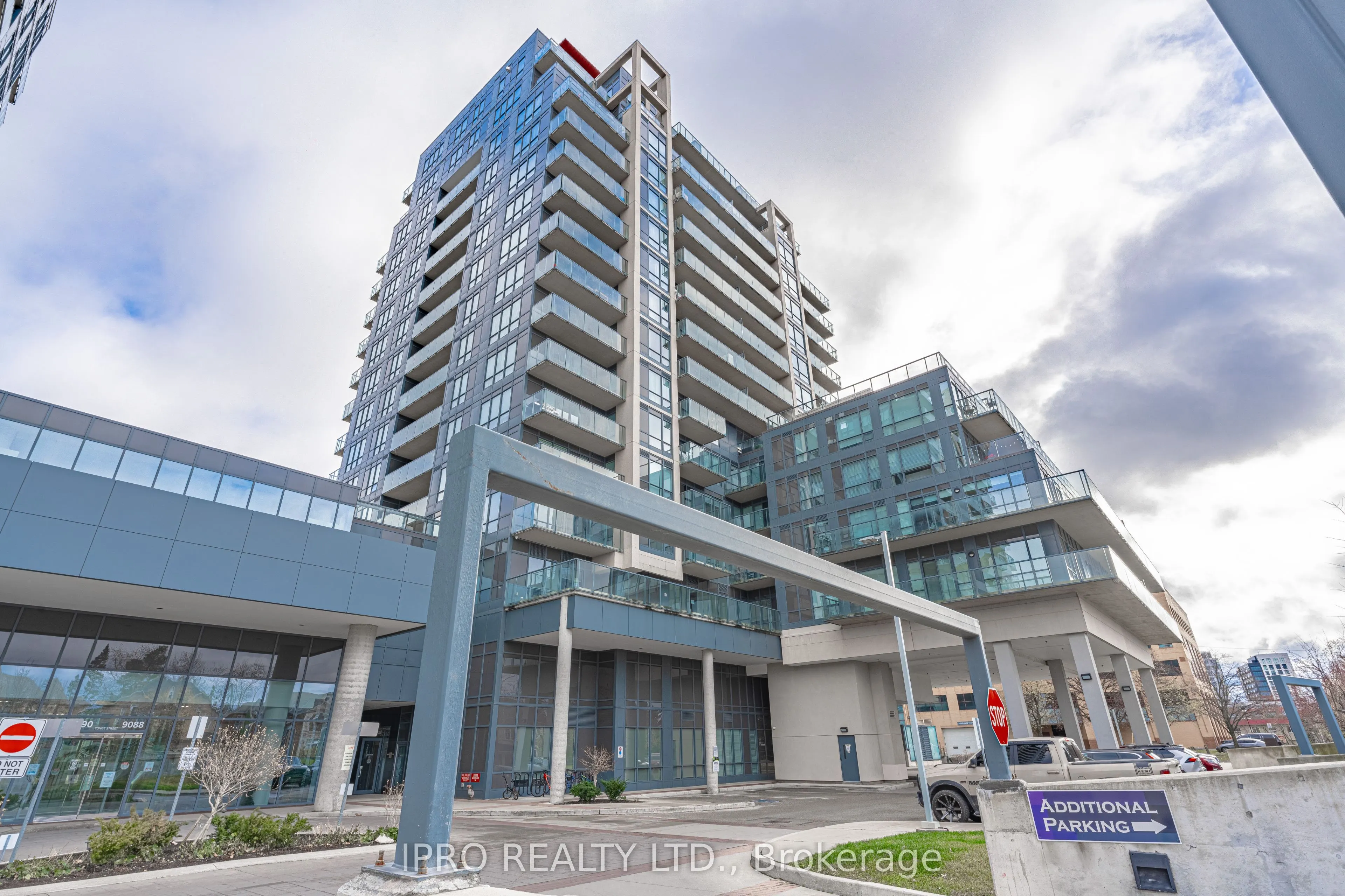 9088 Yonge Street, #205