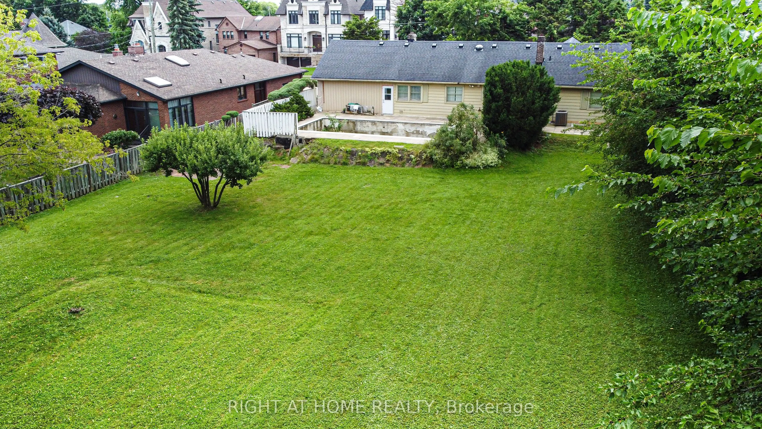 46 Roosevelt Drive