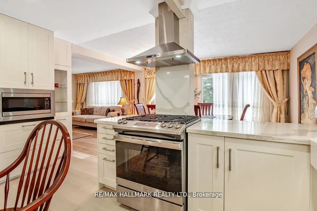 40 Lillooet Crescent