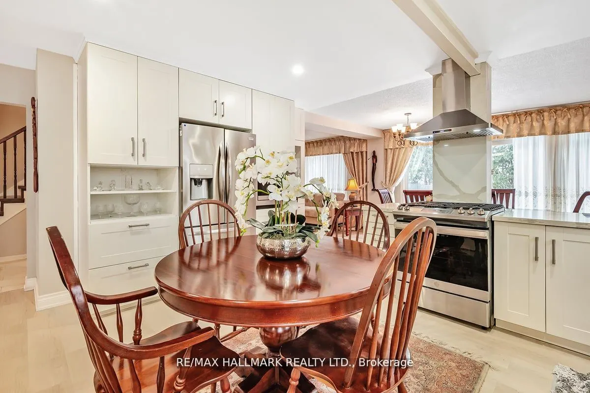 40 Lillooet Crescent