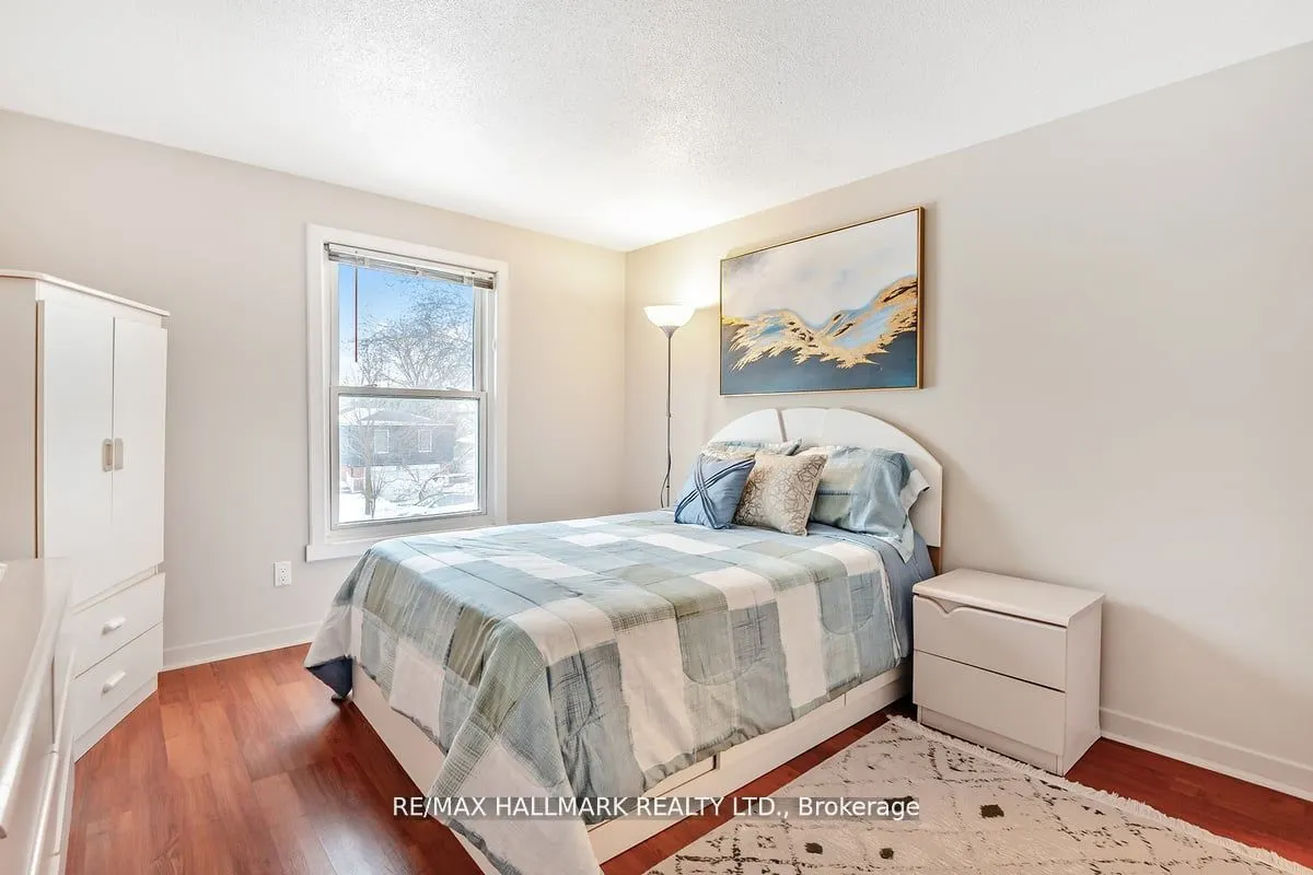 40 Lillooet Crescent