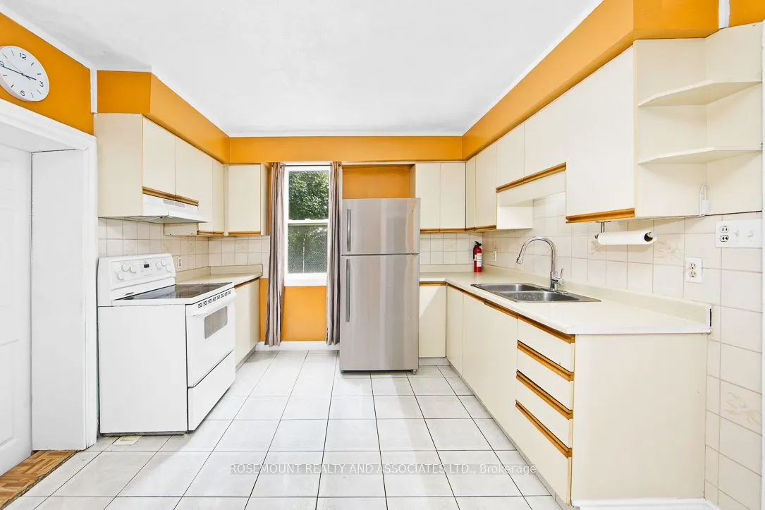 2952 King Road, #A
