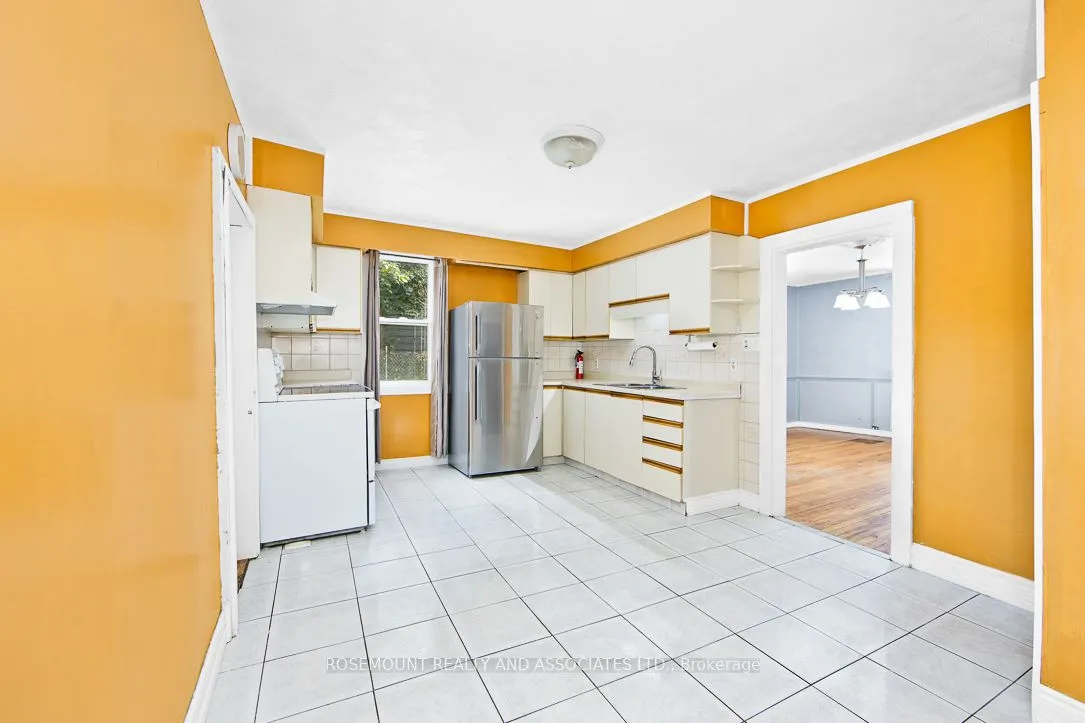 2952 King Road, #A
