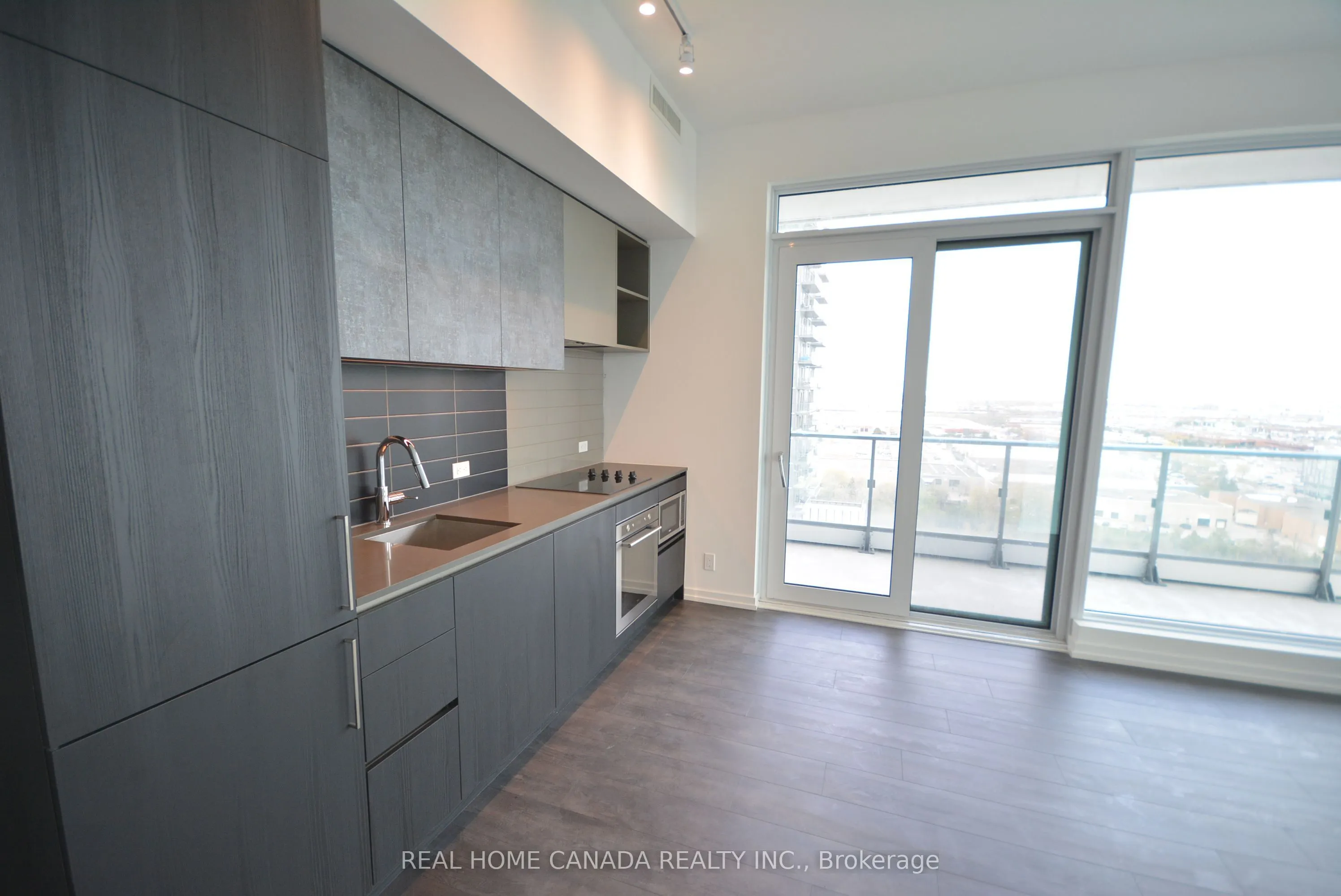 7890 Jane Street #1712