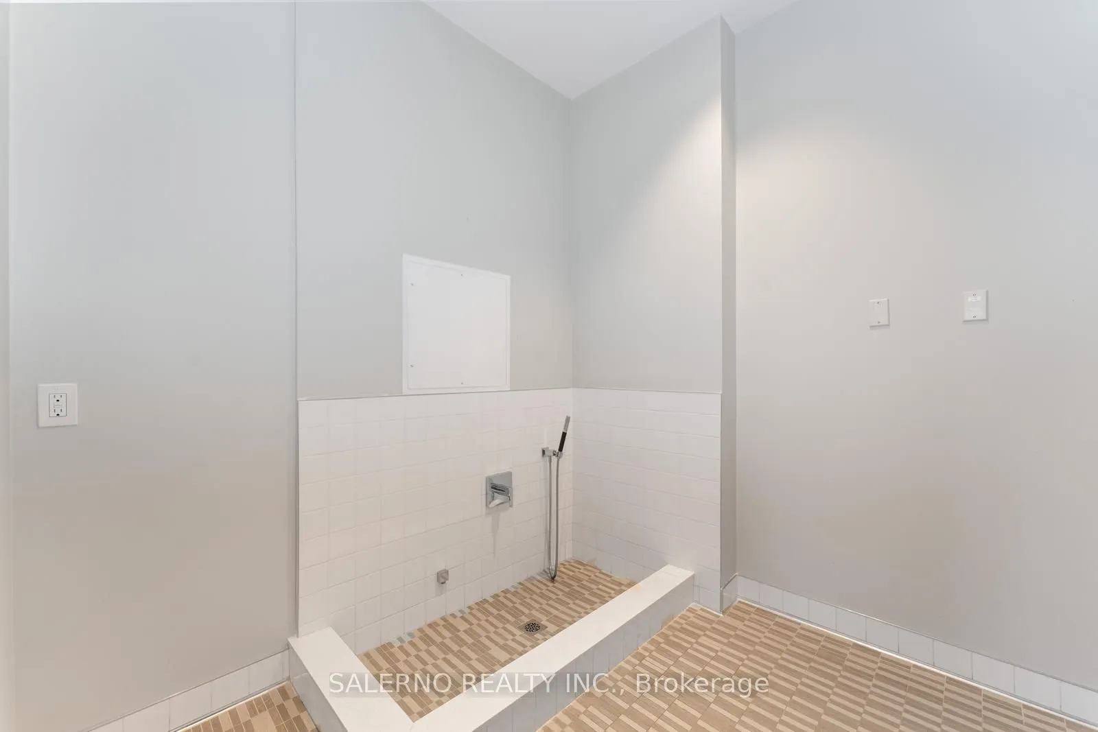 100 Eagle Rock Way, #219
