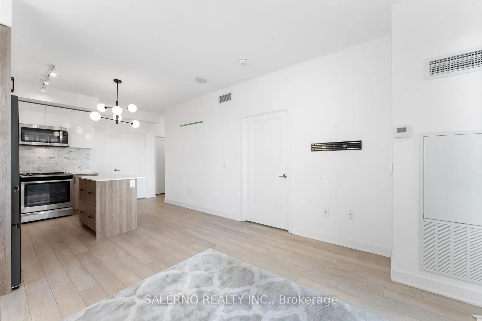 100 Eagle Rock Way, #219