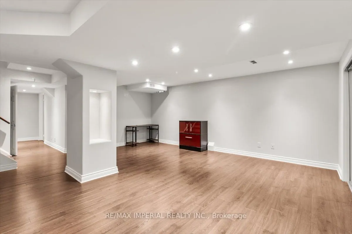 20 Angus Glen Boulevard