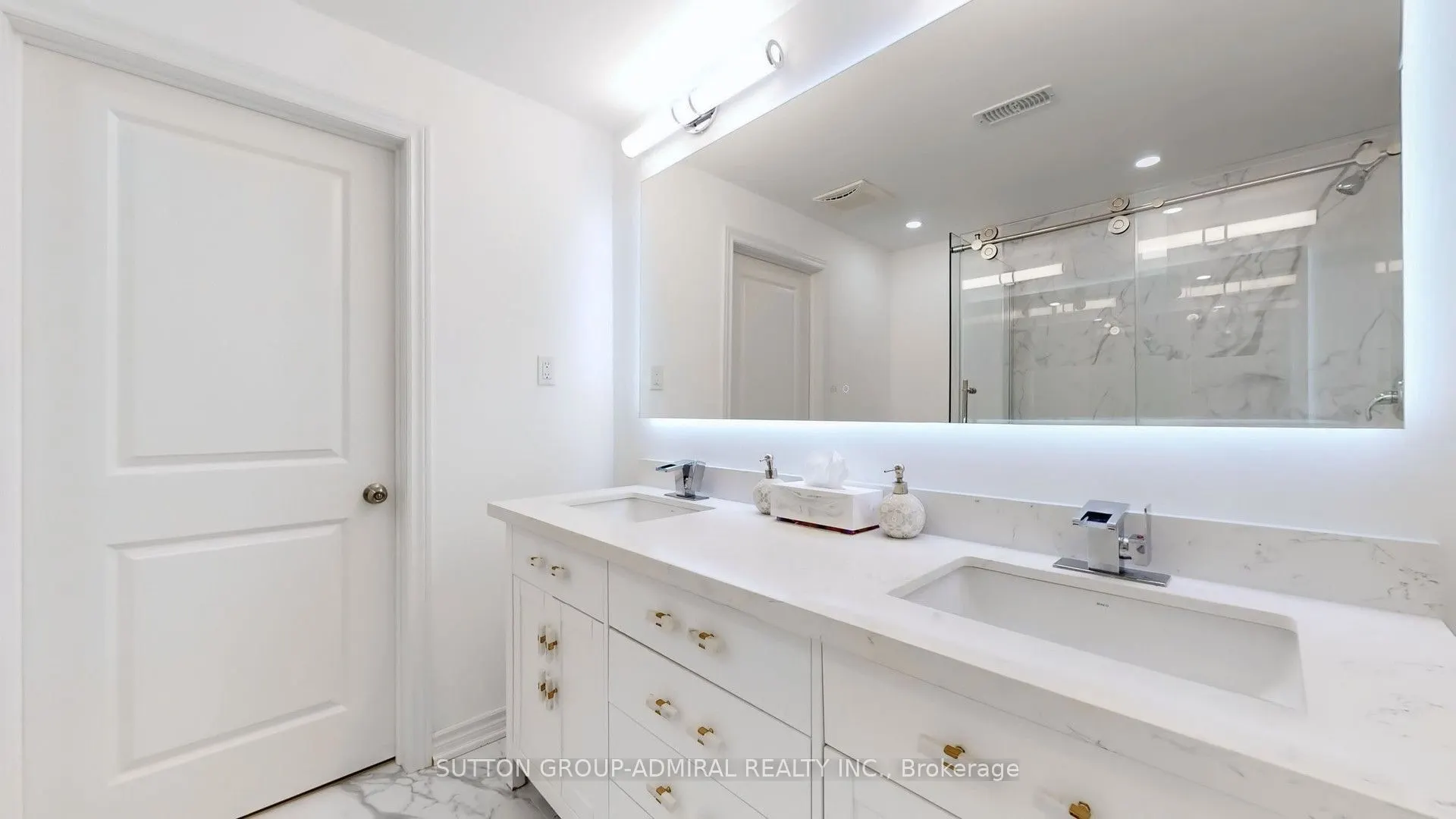 392 Woodgate Pines Drive