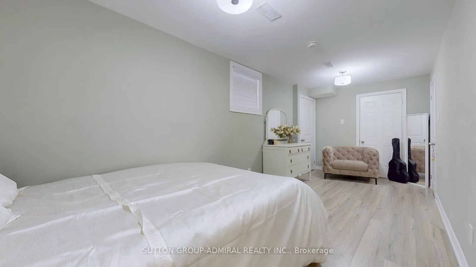 392 Woodgate Pines Drive