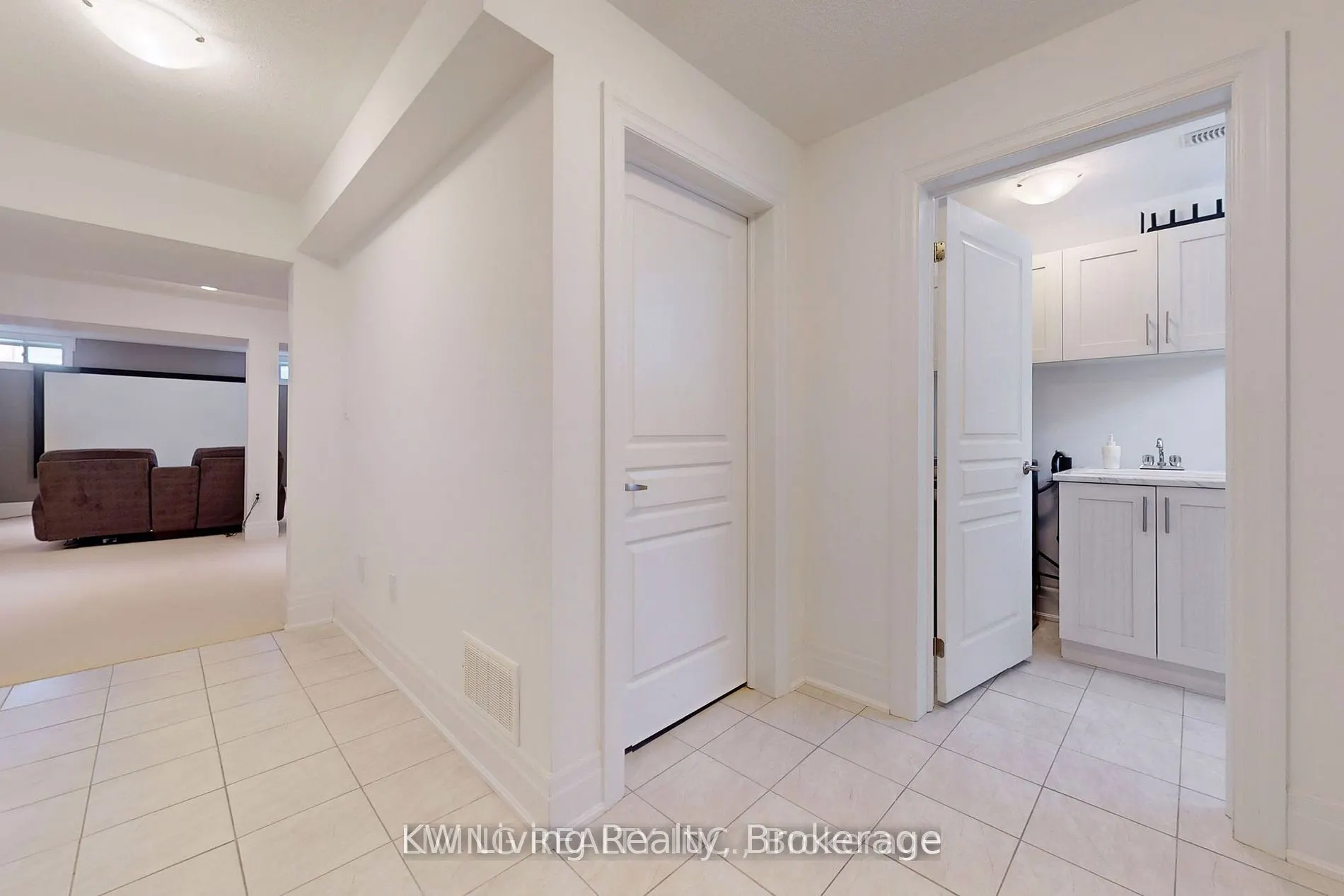 12 Plantain Lane