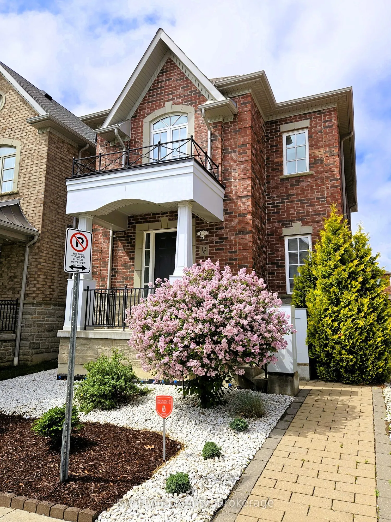 12 Plantain Lane