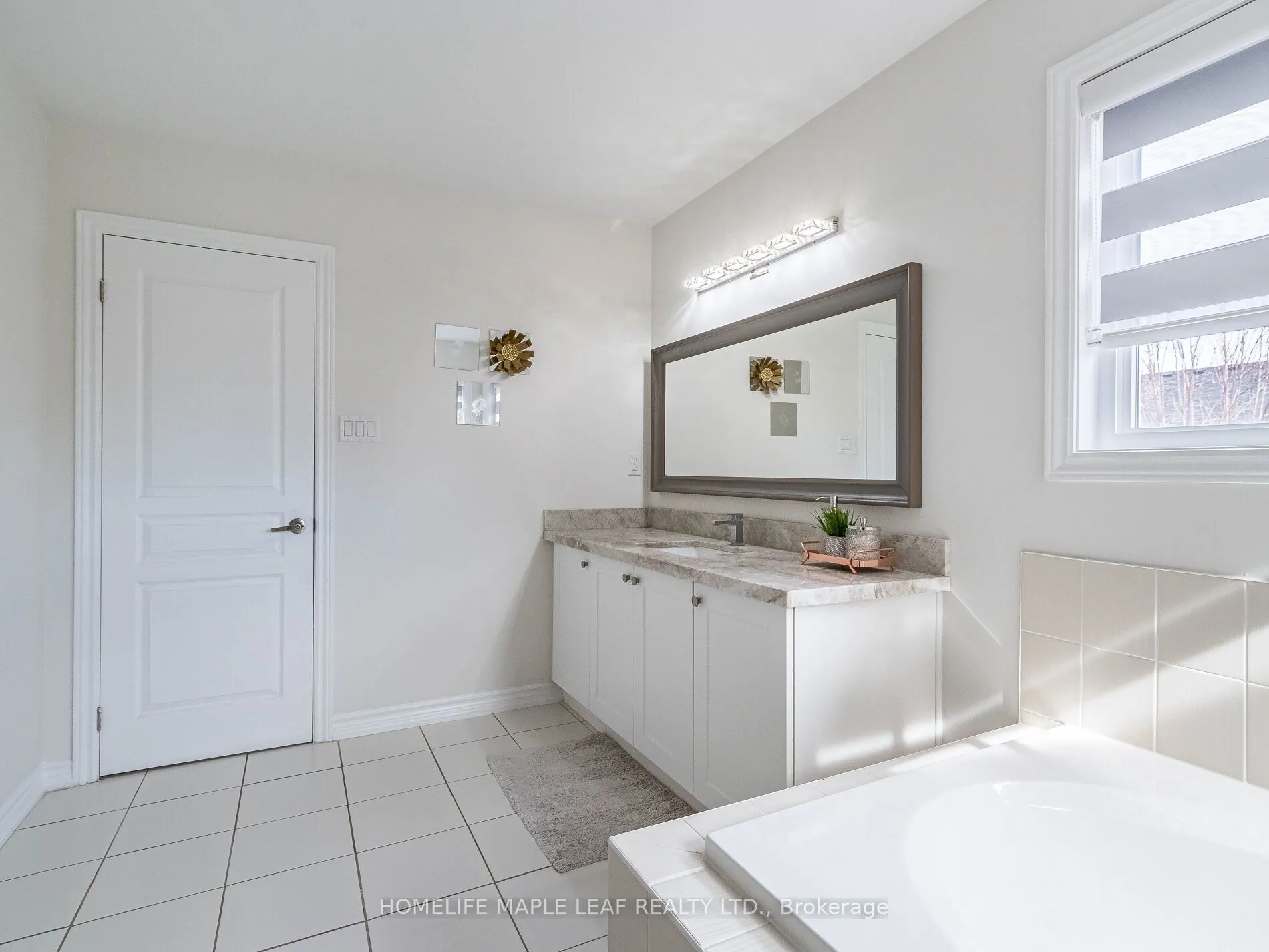 47 HAWKE Crescent