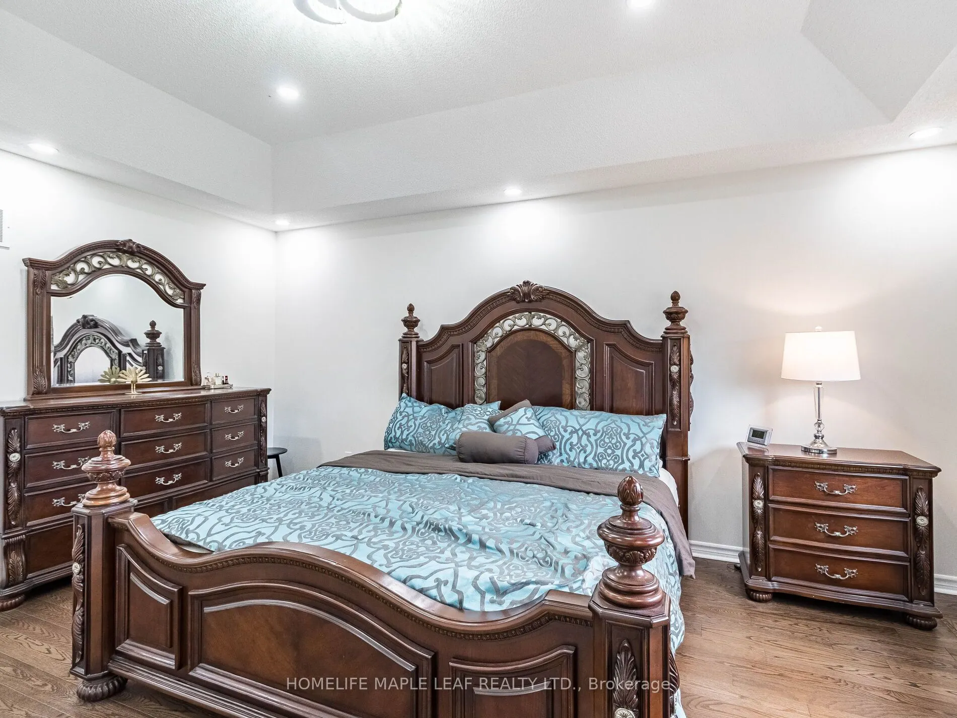 47 HAWKE Crescent