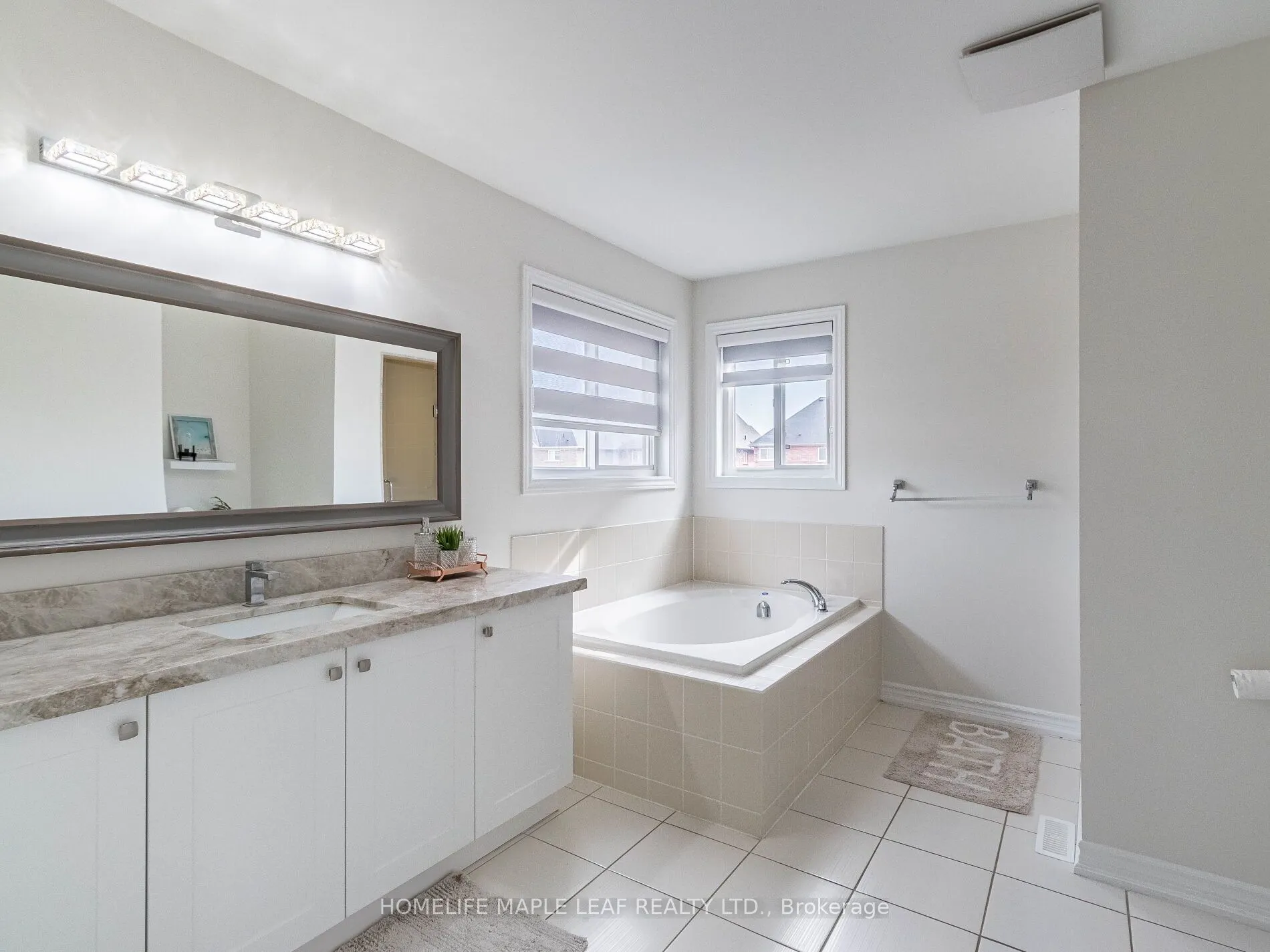 47 HAWKE Crescent