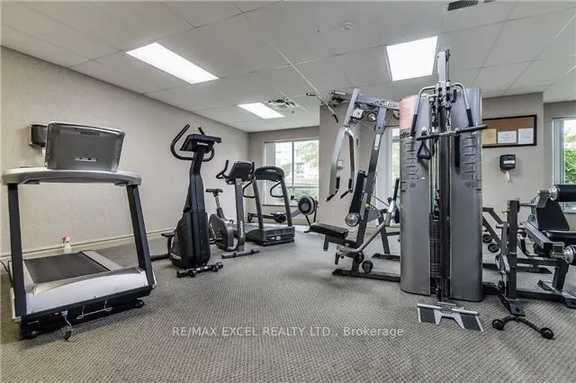 3 Ellesmere Street, #222