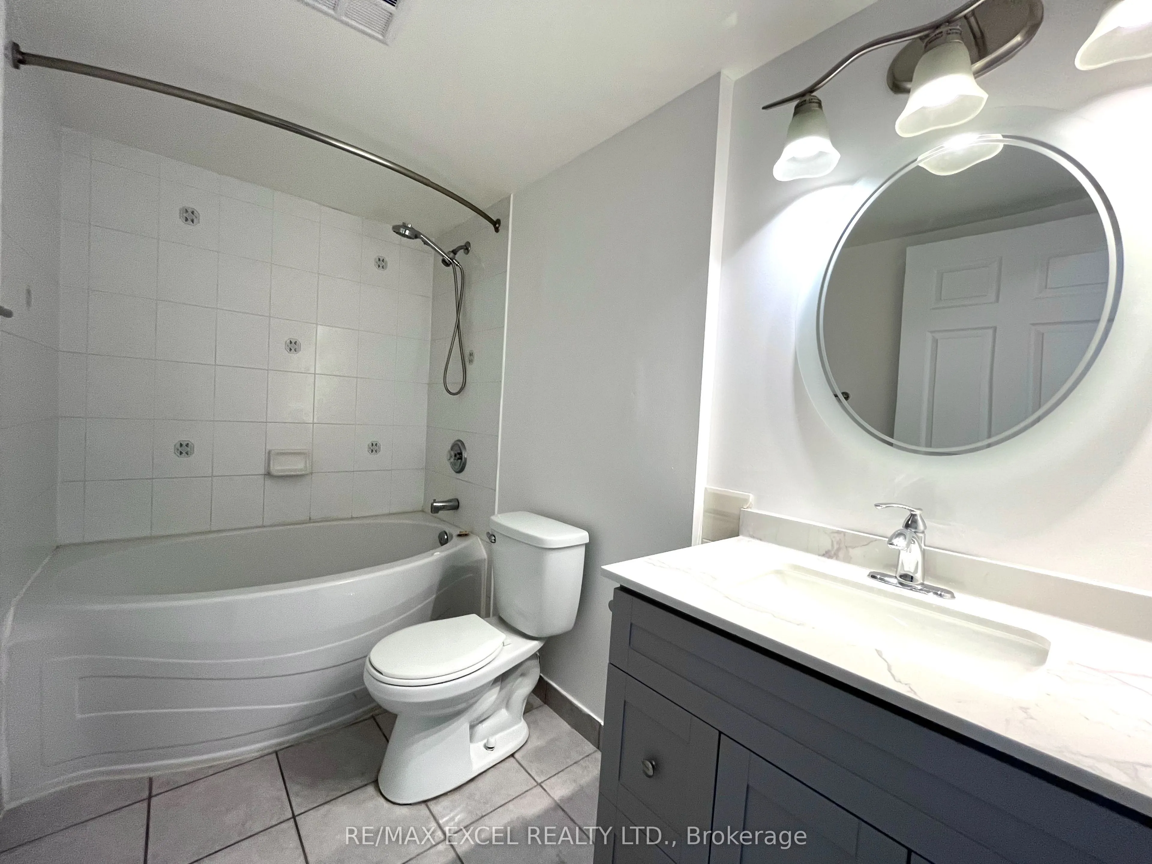 3 Ellesmere Street, #222