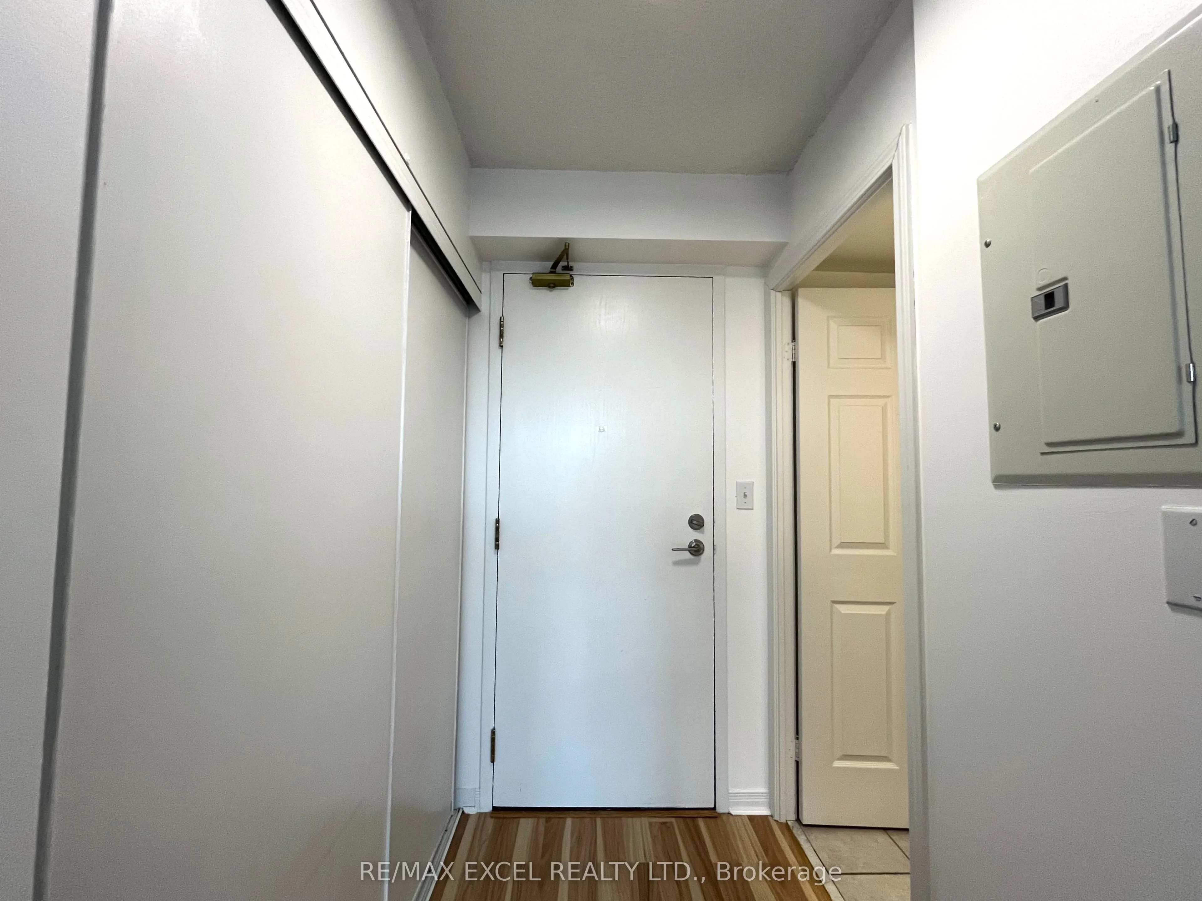 3 Ellesmere Street, #222