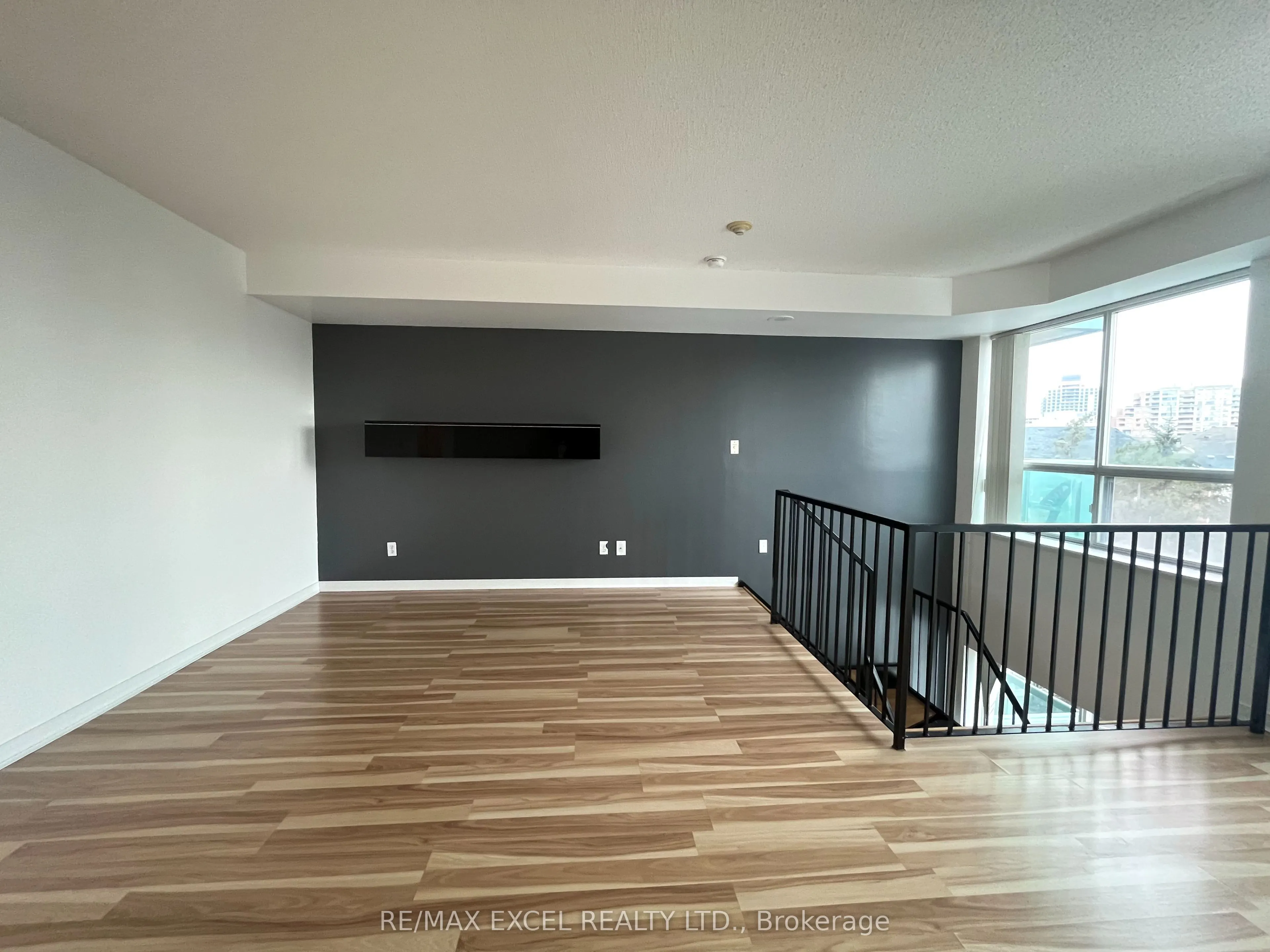 3 Ellesmere Street, #222