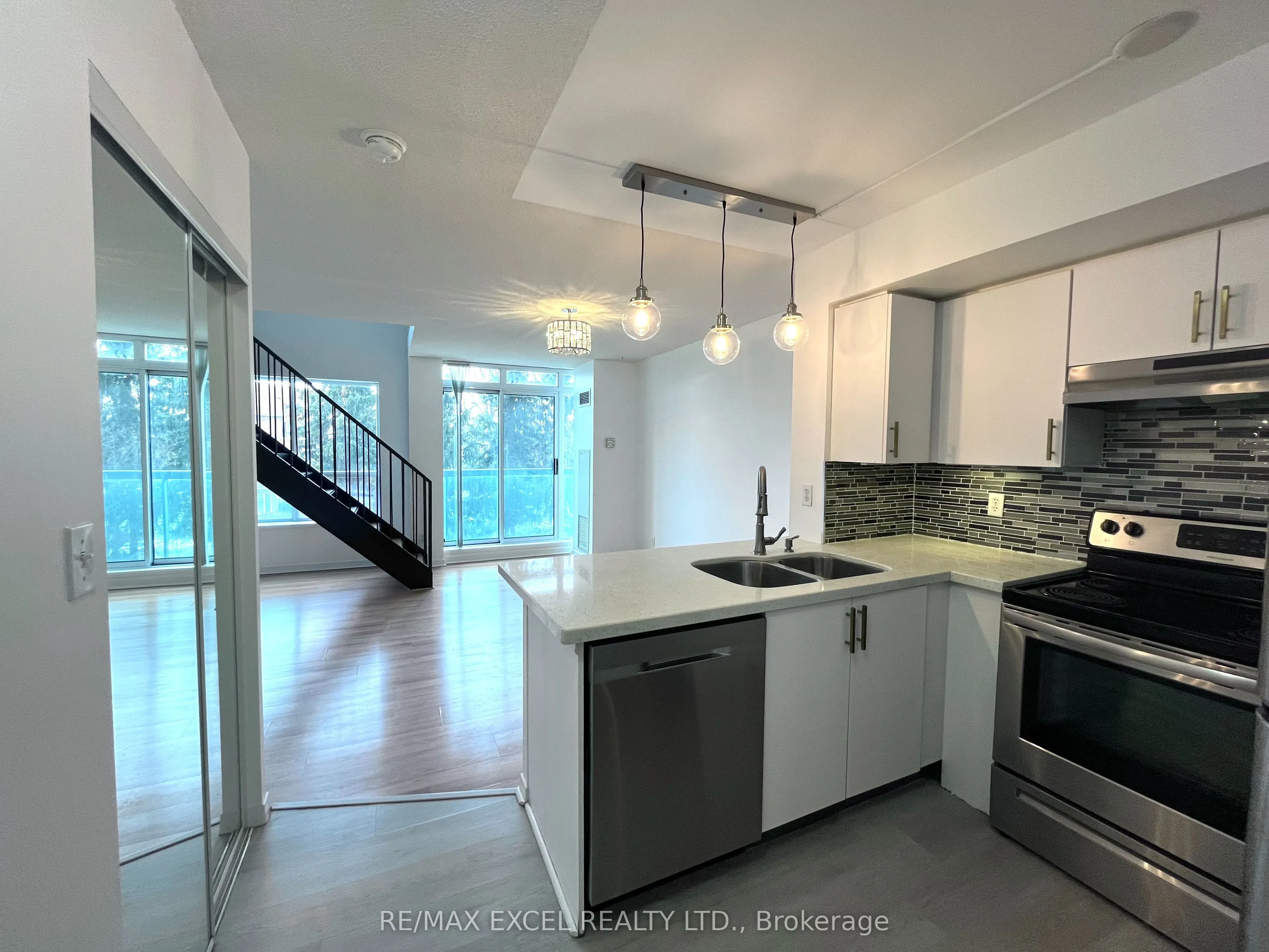3 Ellesmere Street, #222