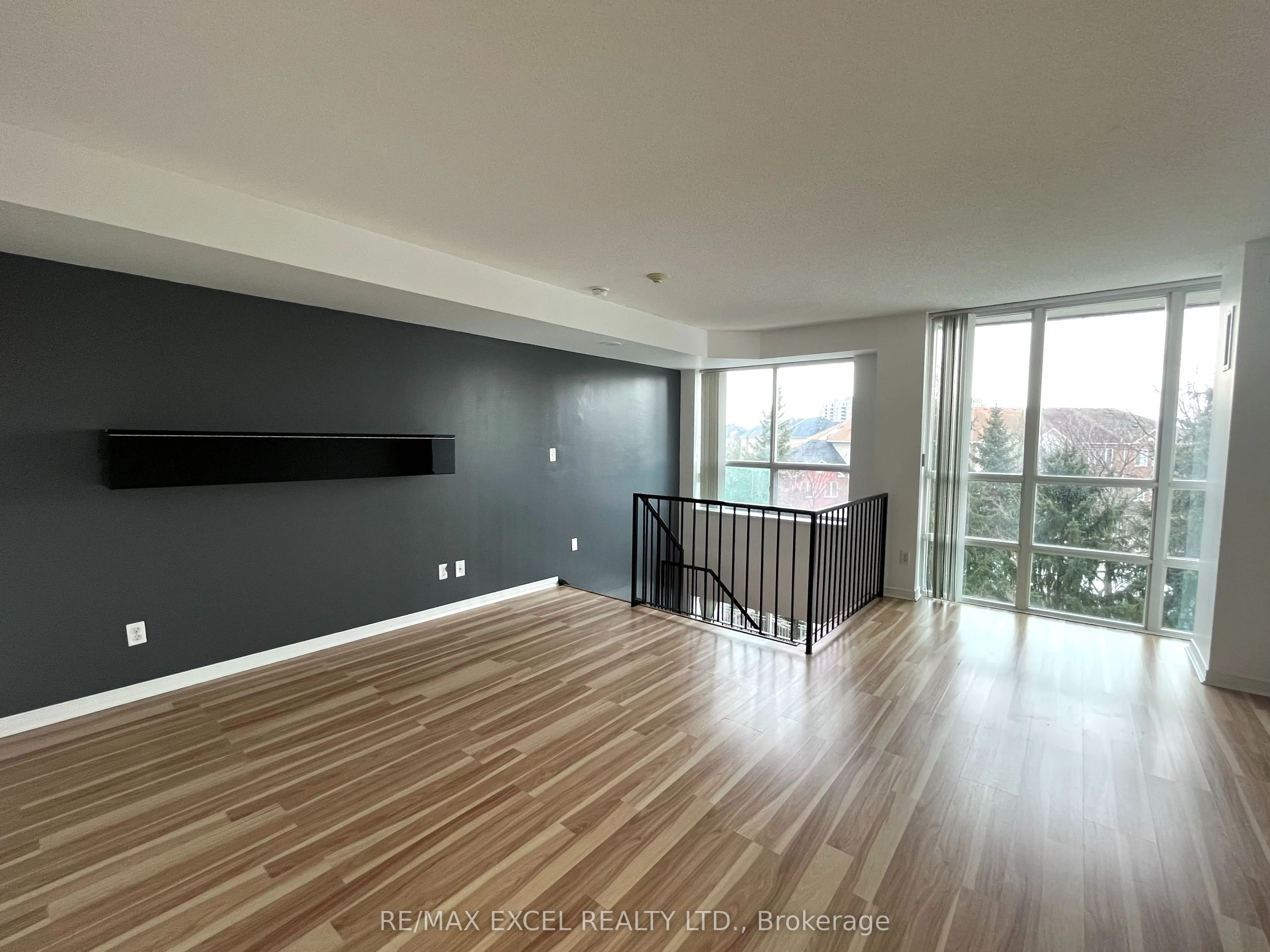 3 Ellesmere Street, #222