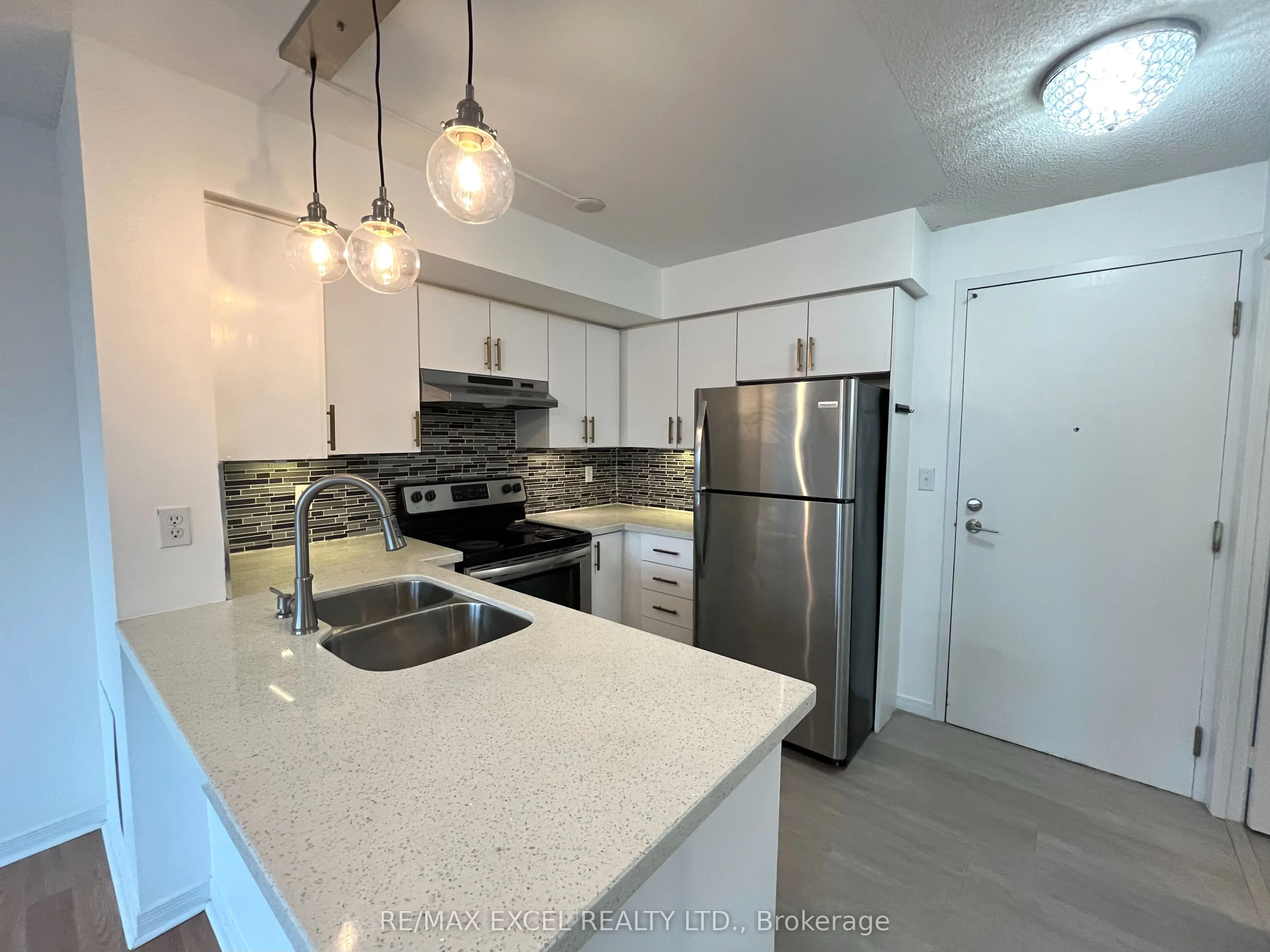 3 Ellesmere Street, #222