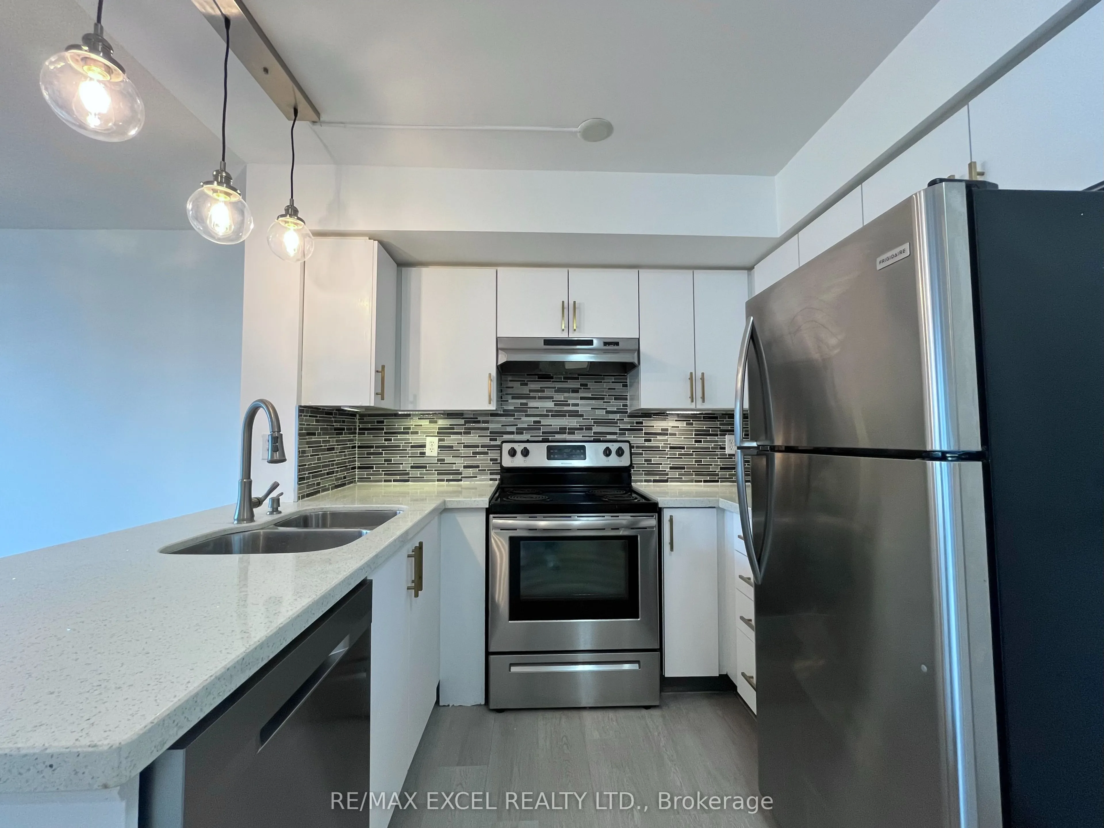 3 Ellesmere Street, #222
