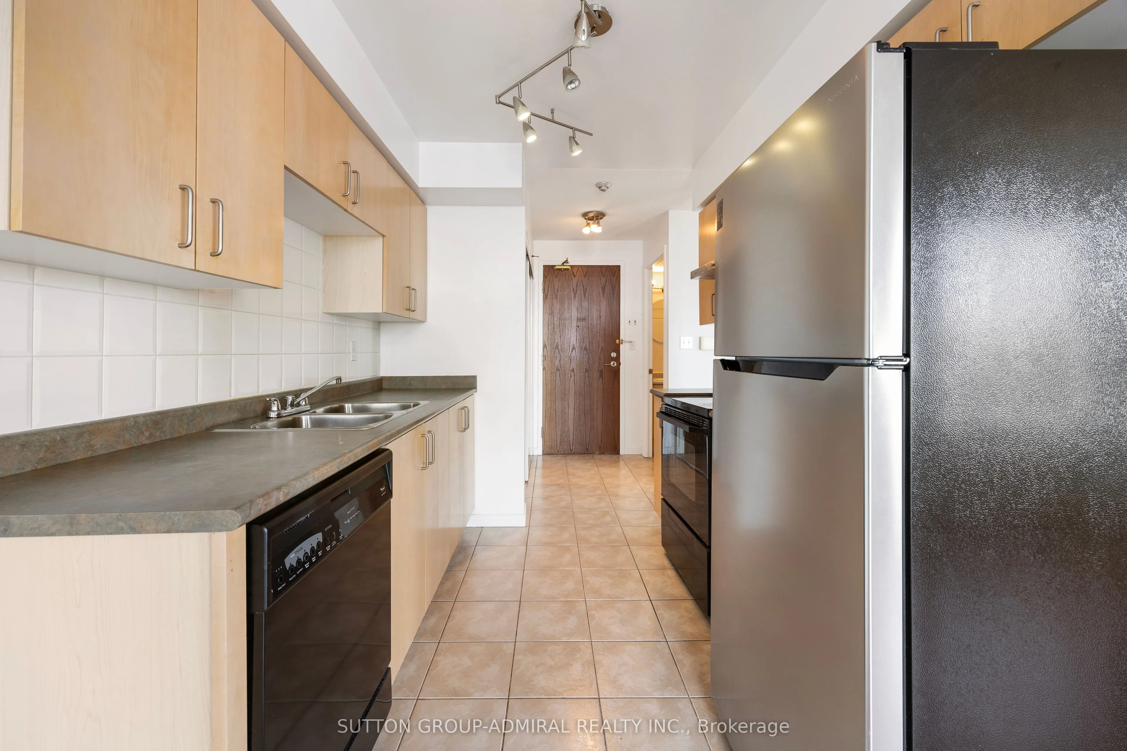 3 Ellesmere Street, #PH18