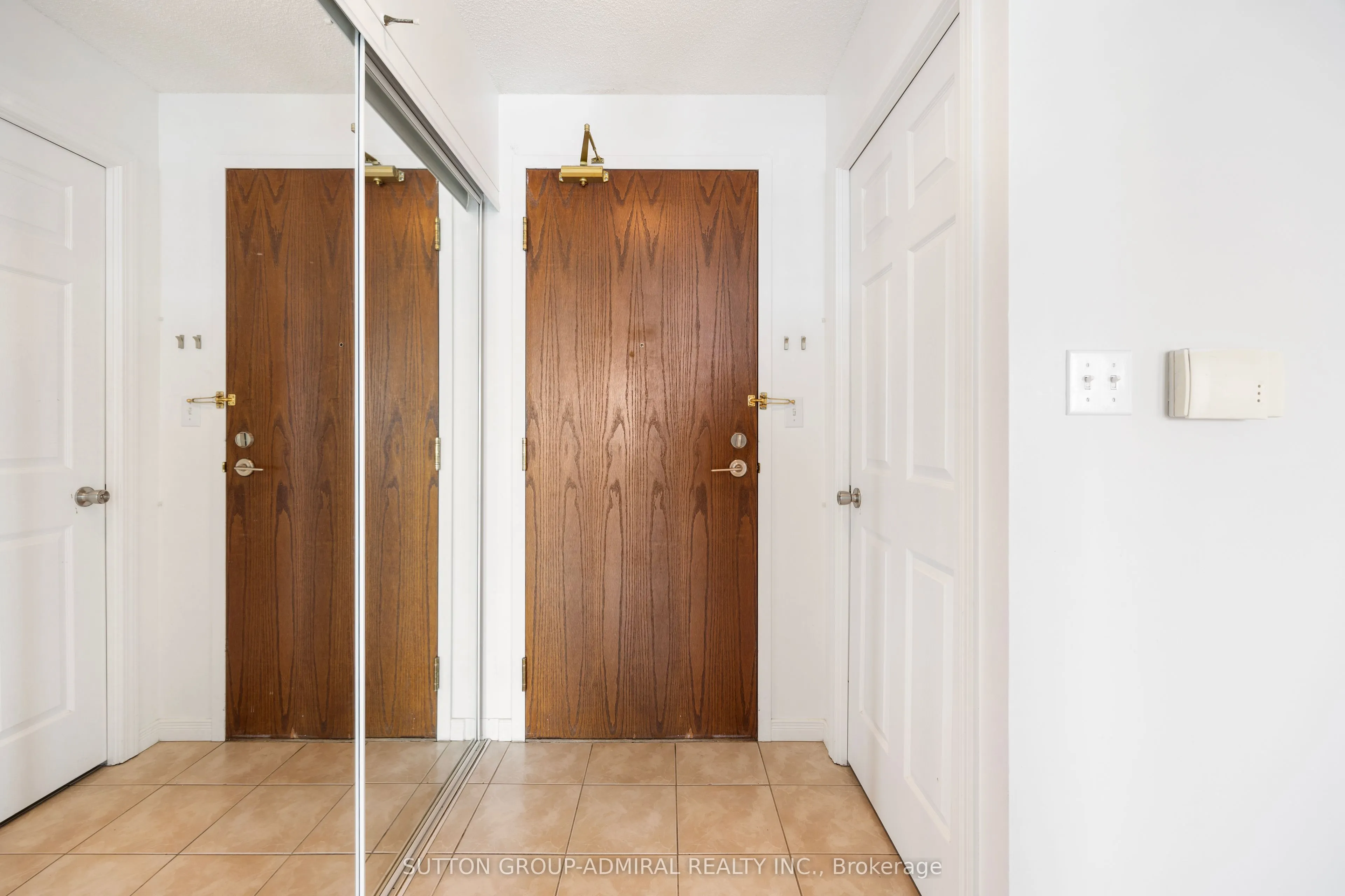 3 Ellesmere Street, #PH18