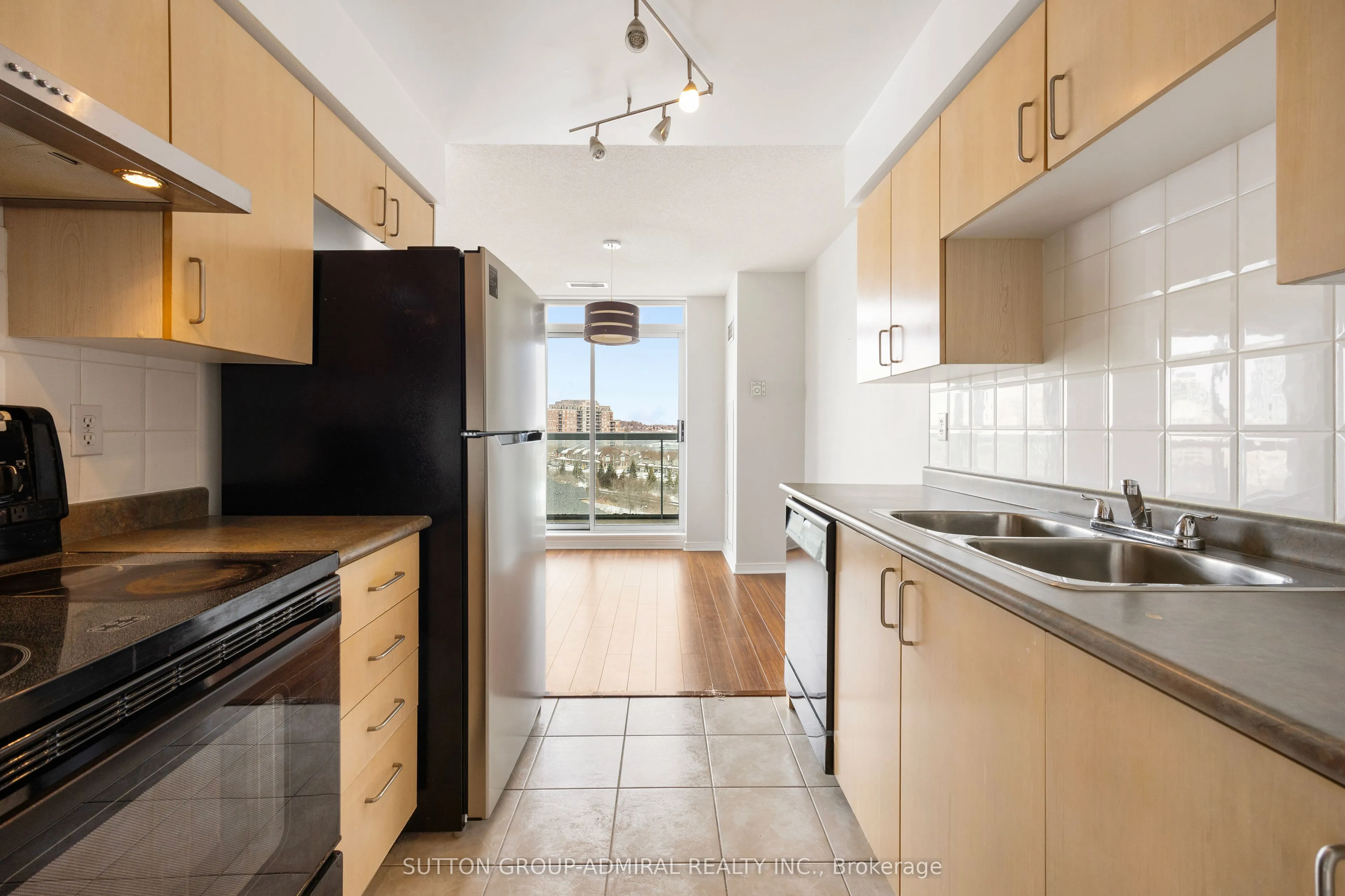 3 Ellesmere Street, #PH18