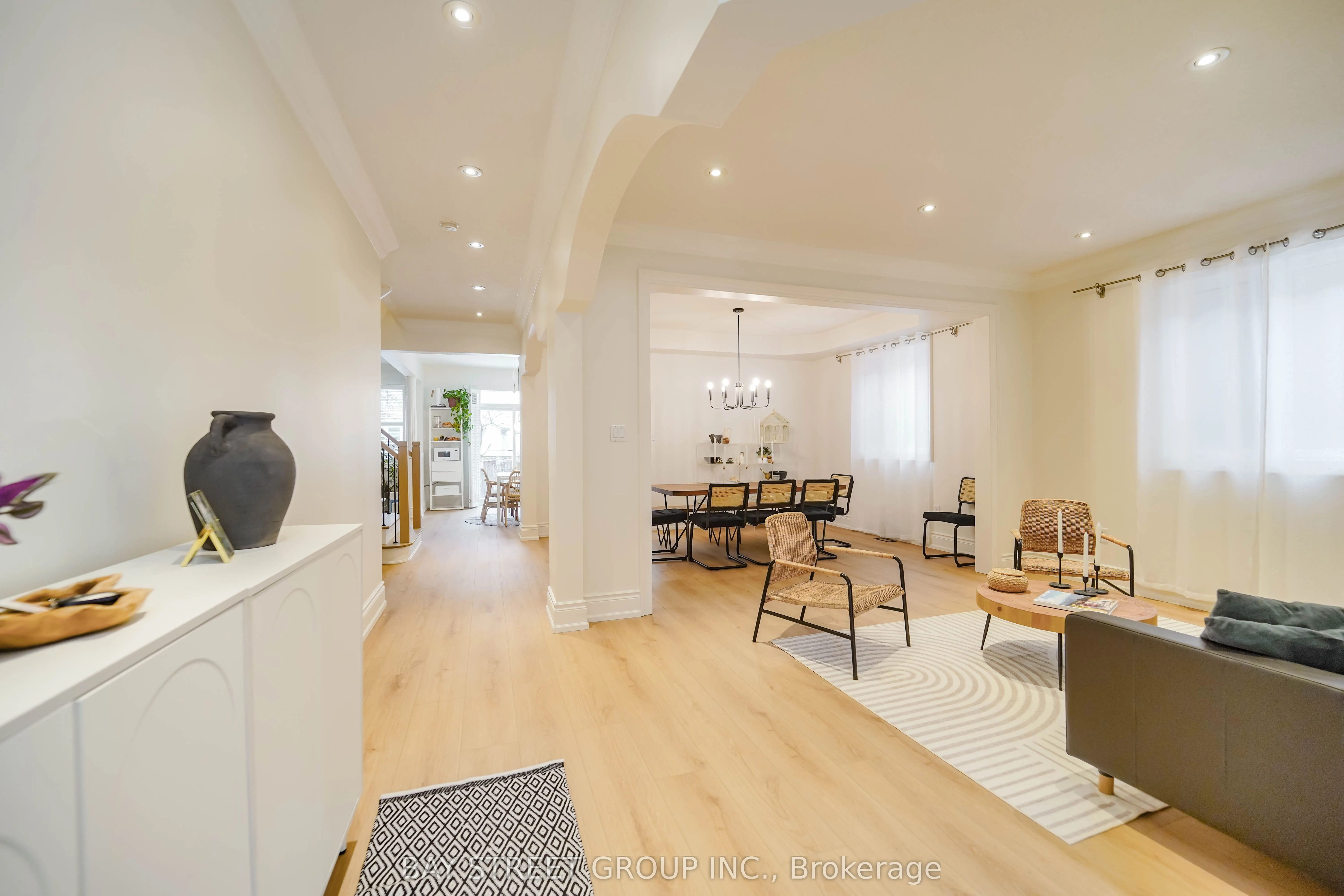 10 Morland Crescent
