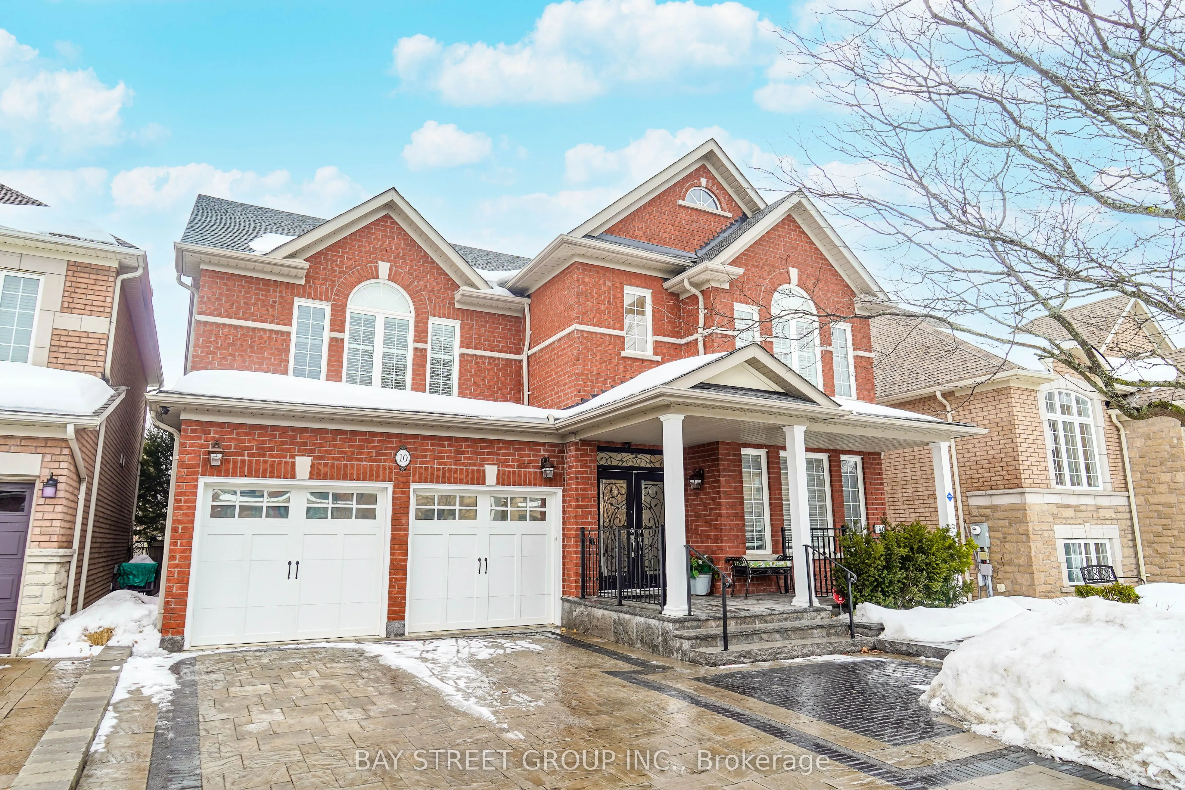 10 Morland Crescent