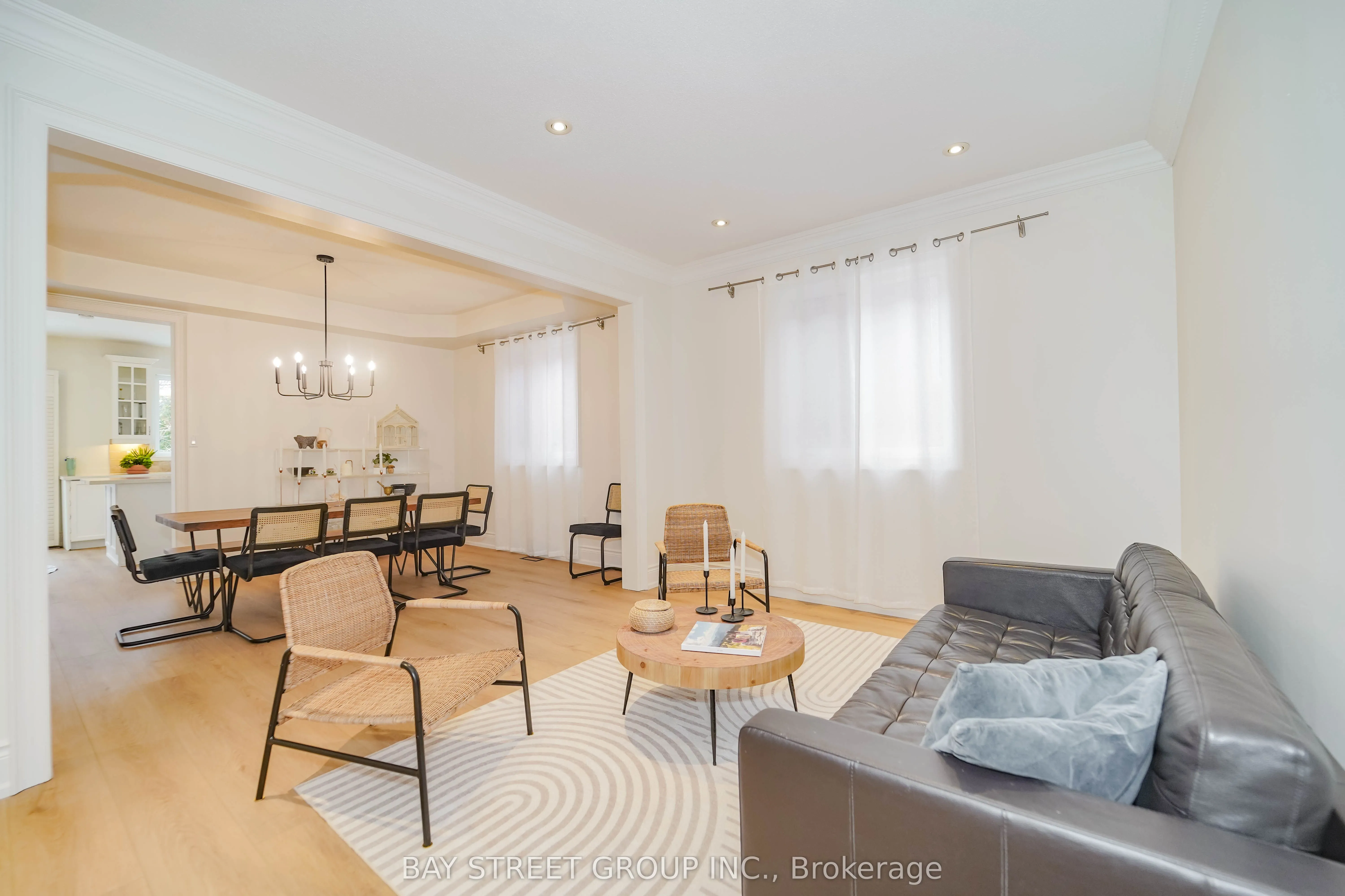 10 Morland Crescent