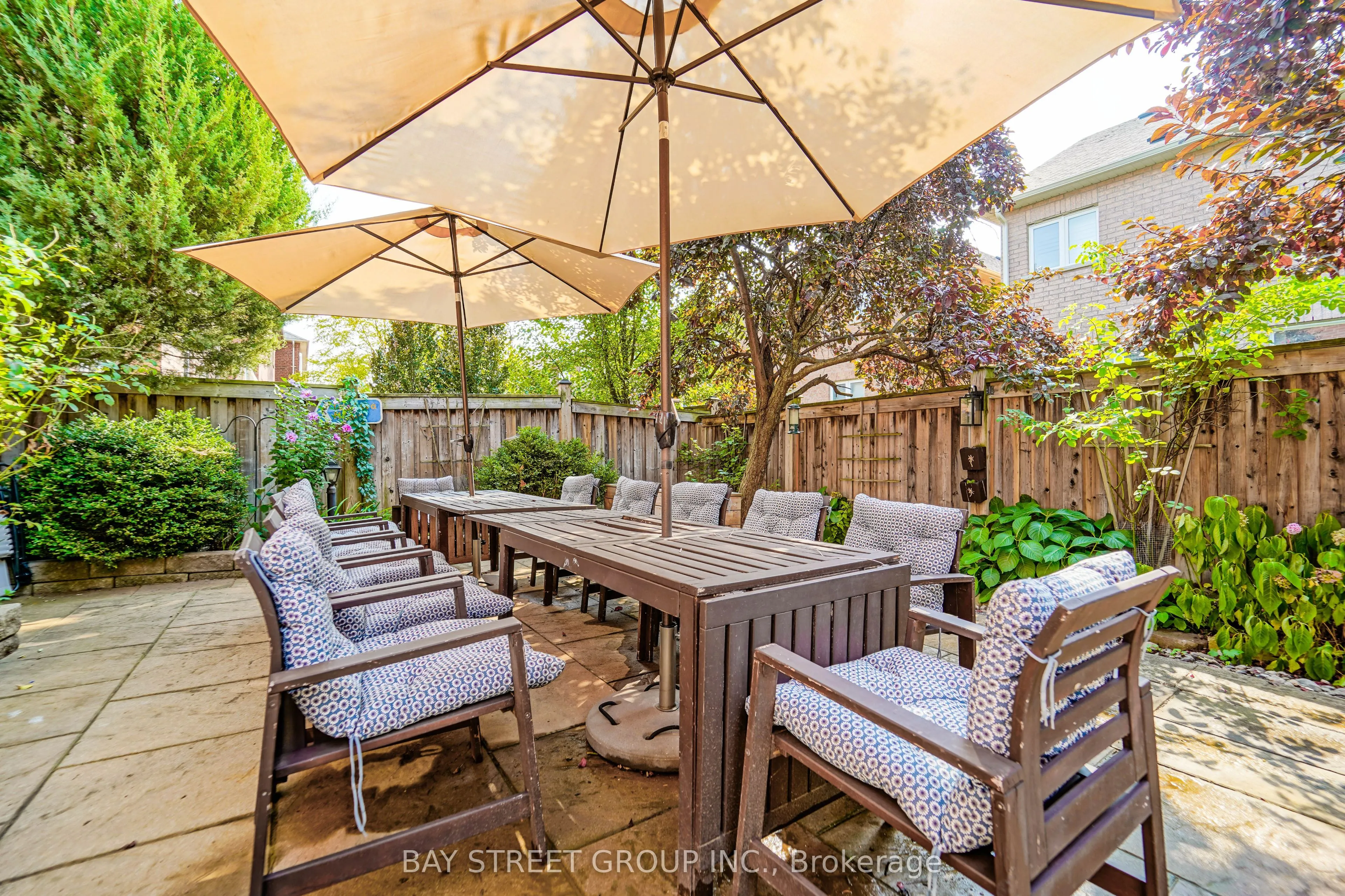 10 Morland Crescent
