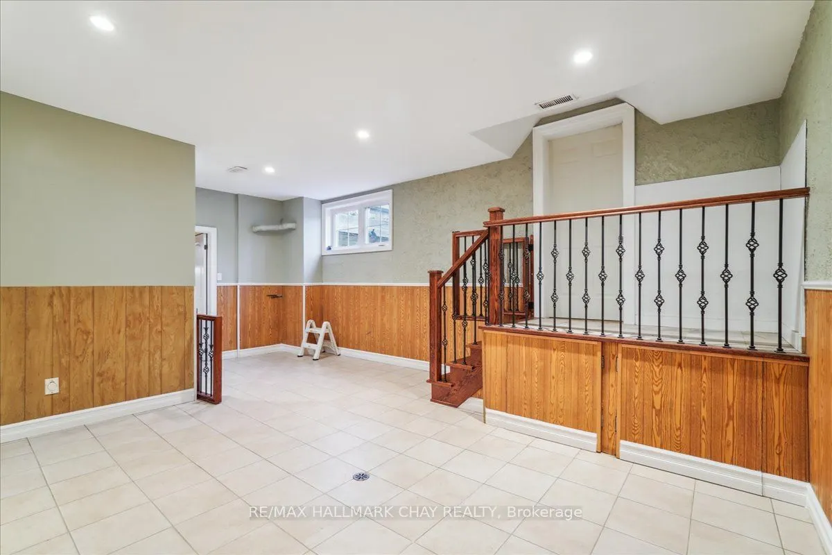 21940 Mccowan Road