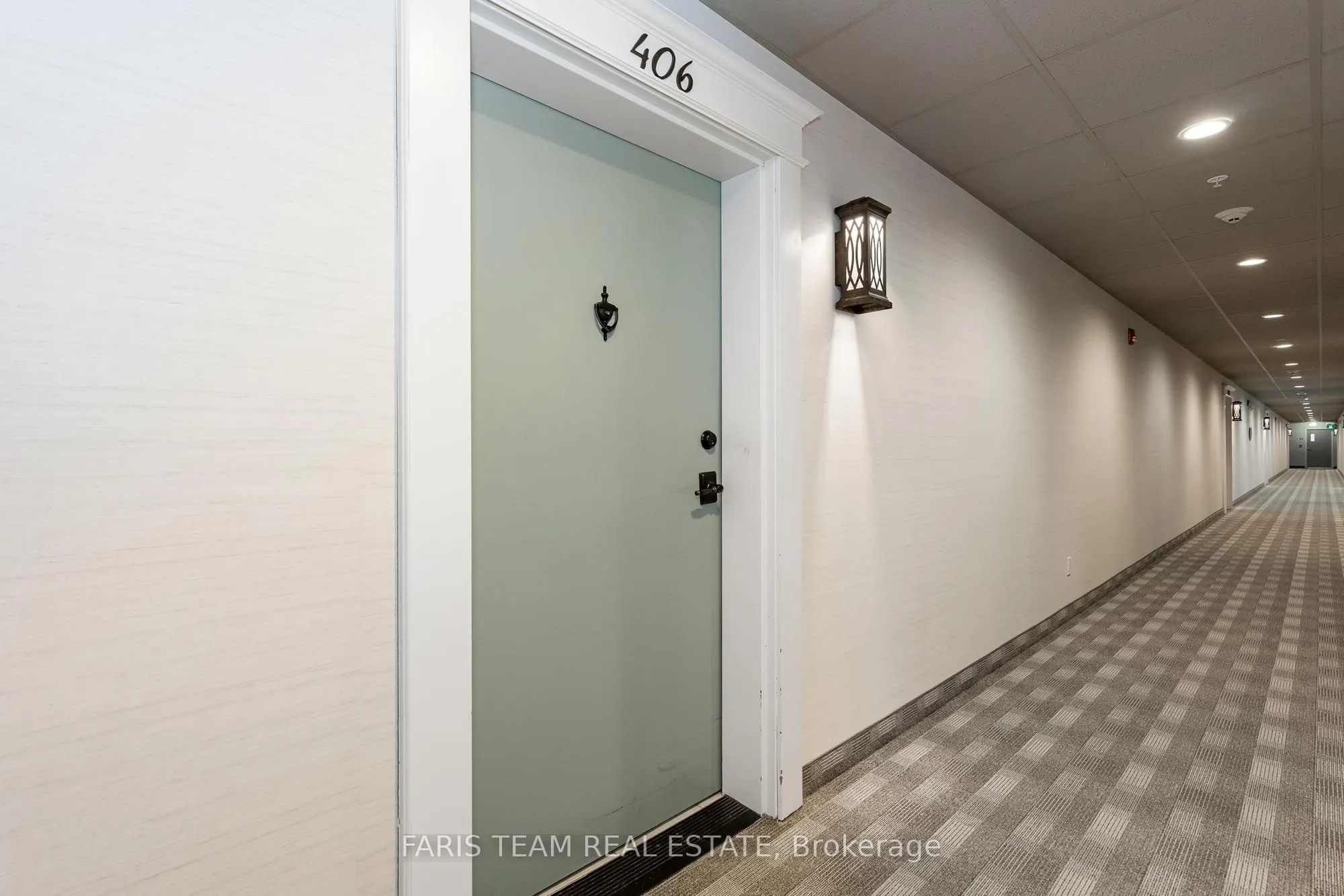 161 Wellington Street E, #406