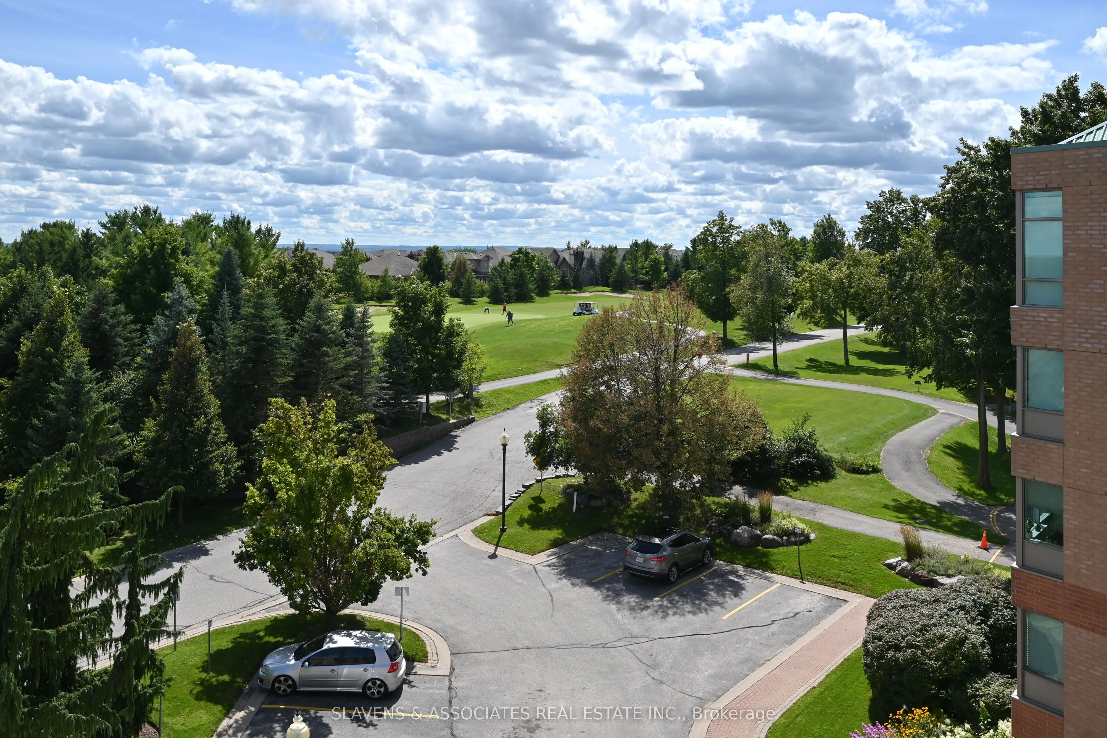 4 Briar Hill Heights, #507