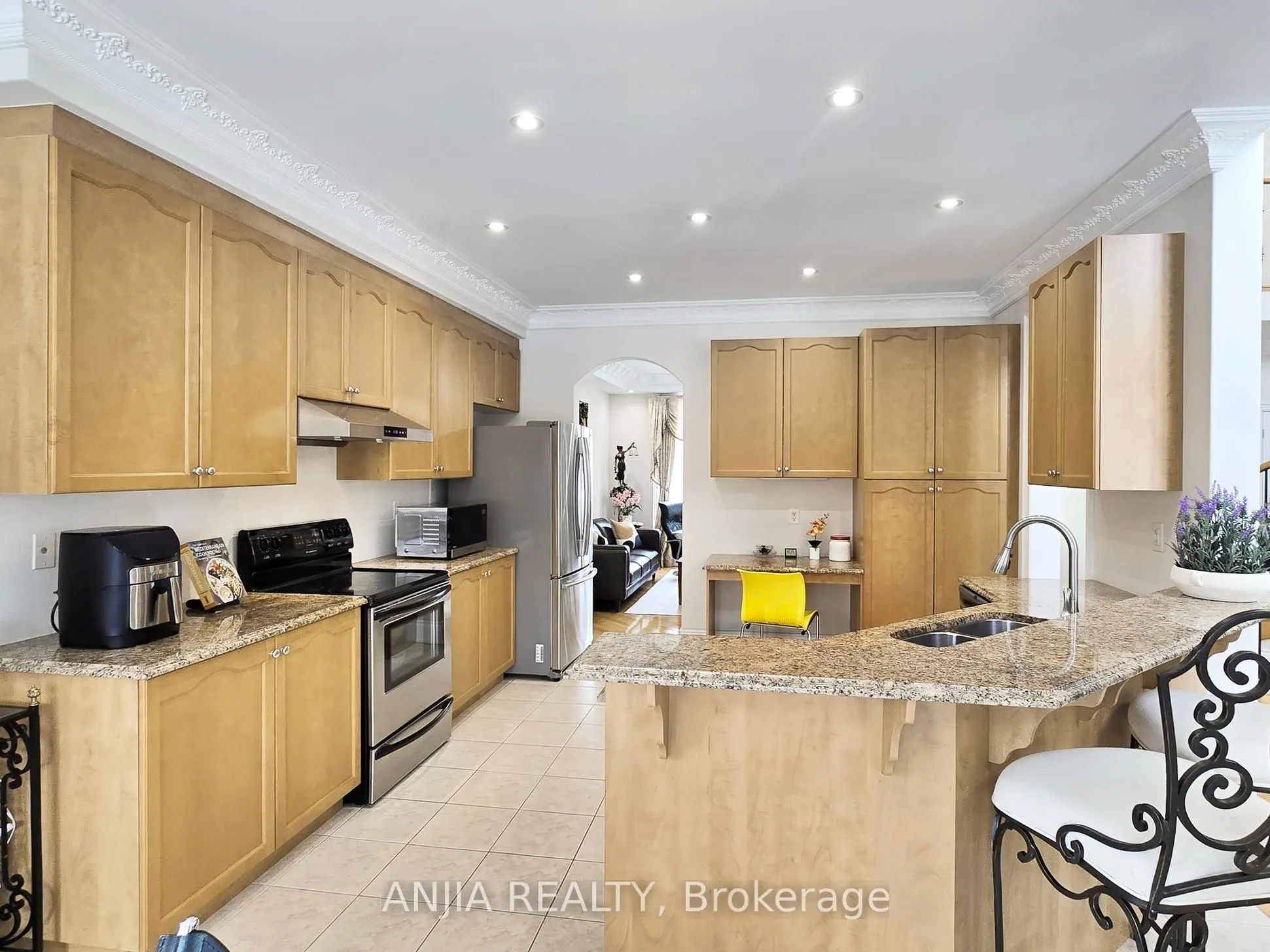 28 Lake Forest Drive