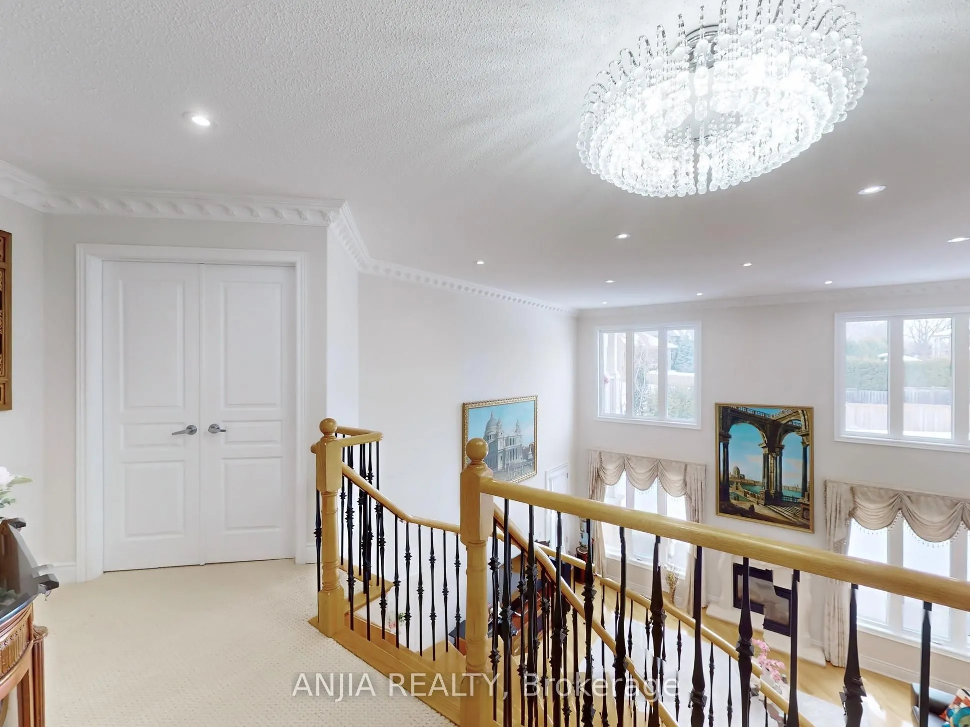 28 Lake Forest Drive