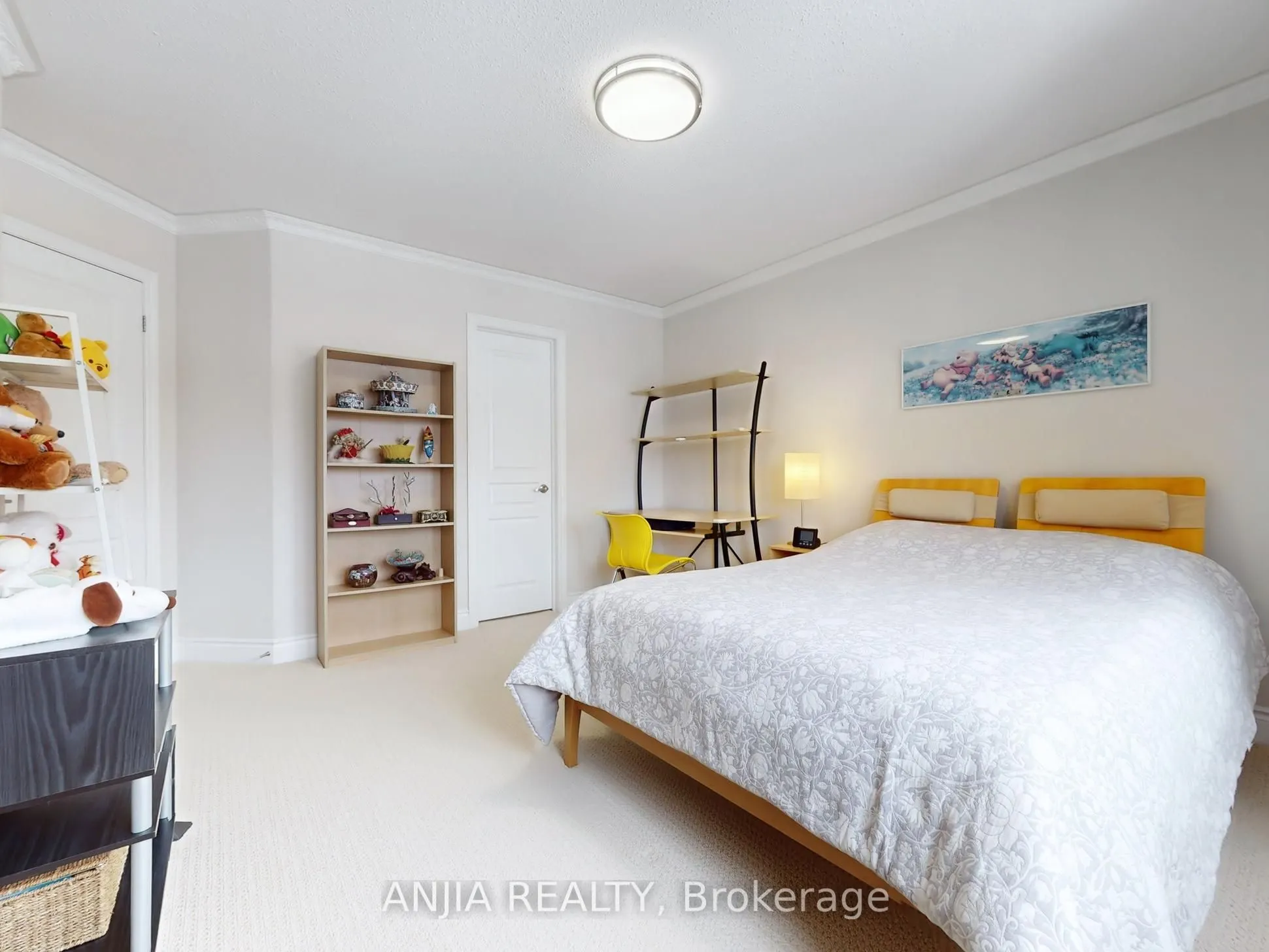 28 Lake Forest Drive