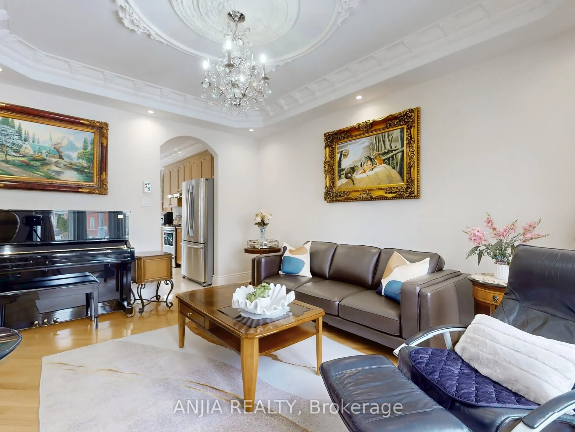 28 Lake Forest Drive